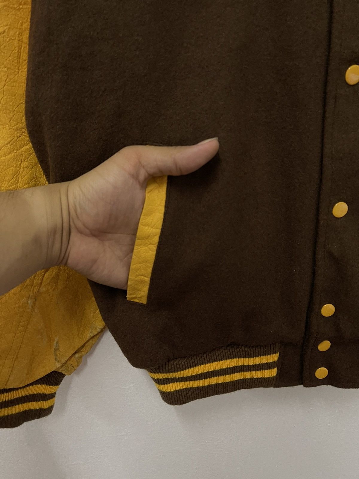 Vintage Japanese Brand Big Logo Graphic Varsity Jacket Size US XL / EU 56 / 4 - 6 Thumbnail