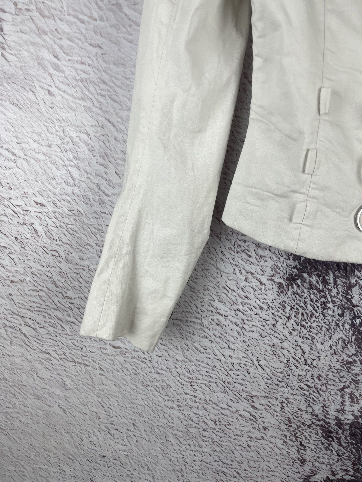 Versus Versace Versus Versace white button blazer jacket buckle back Size XS / US 0-2 / IT 36-38 - 3 Thumbnail