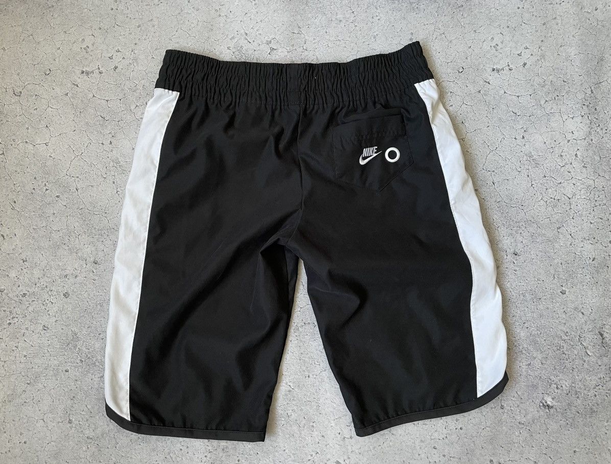 Nike × Vintage Nike Nylon Vintage Shorts Y2K Size US 30 / EU 46 - 1 Thumbnail