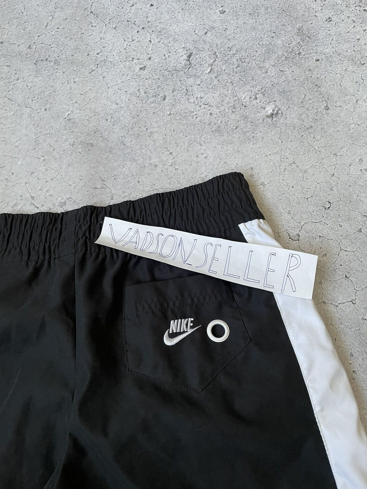 Nike × Vintage Nike Nylon Vintage Shorts Y2K Size US 30 / EU 46 - 8 Thumbnail