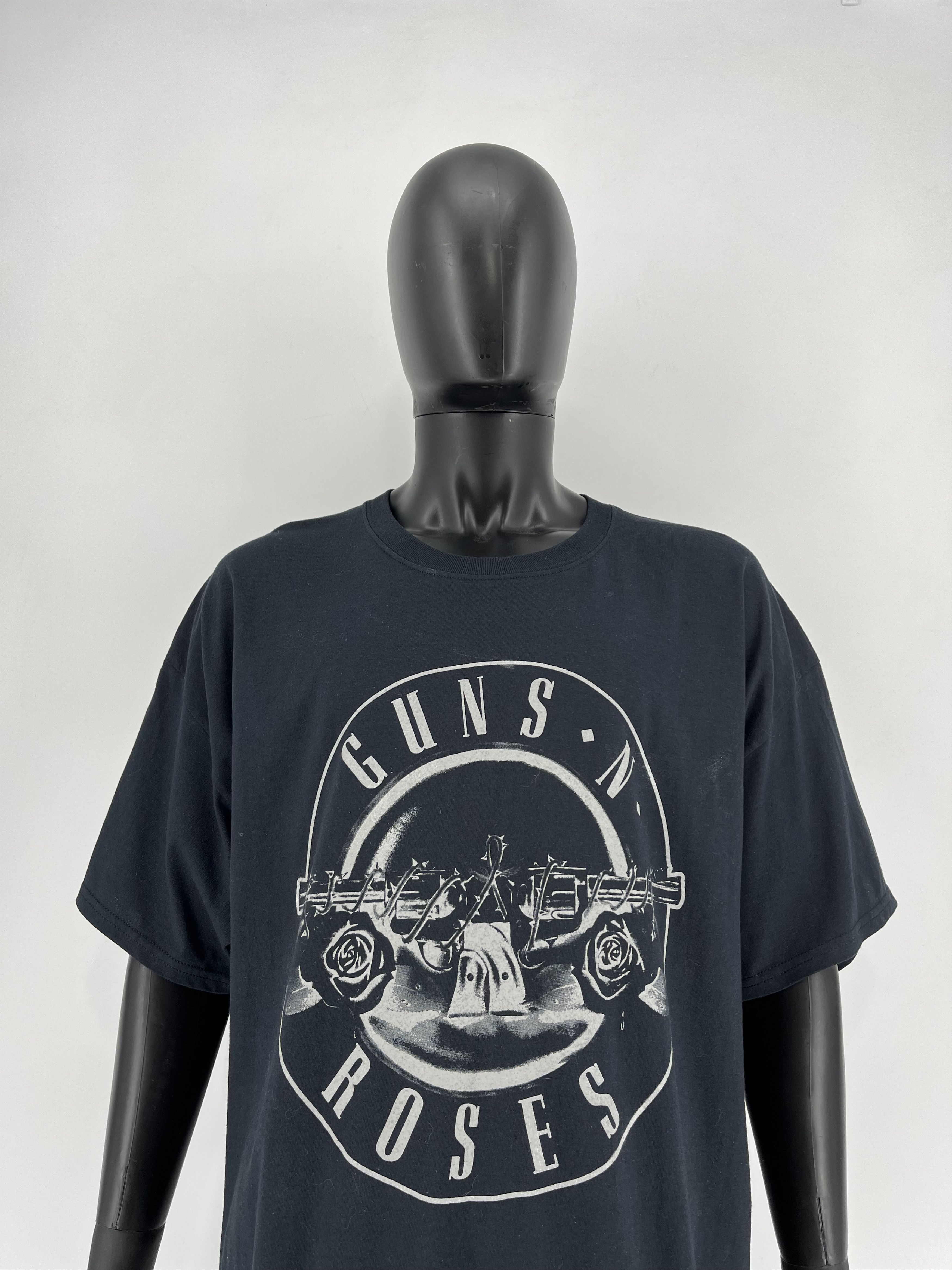 Band Tees Guns and Roses vintage rock band tee oversize Size US L / EU 52-54 / 3 - 6 Thumbnail