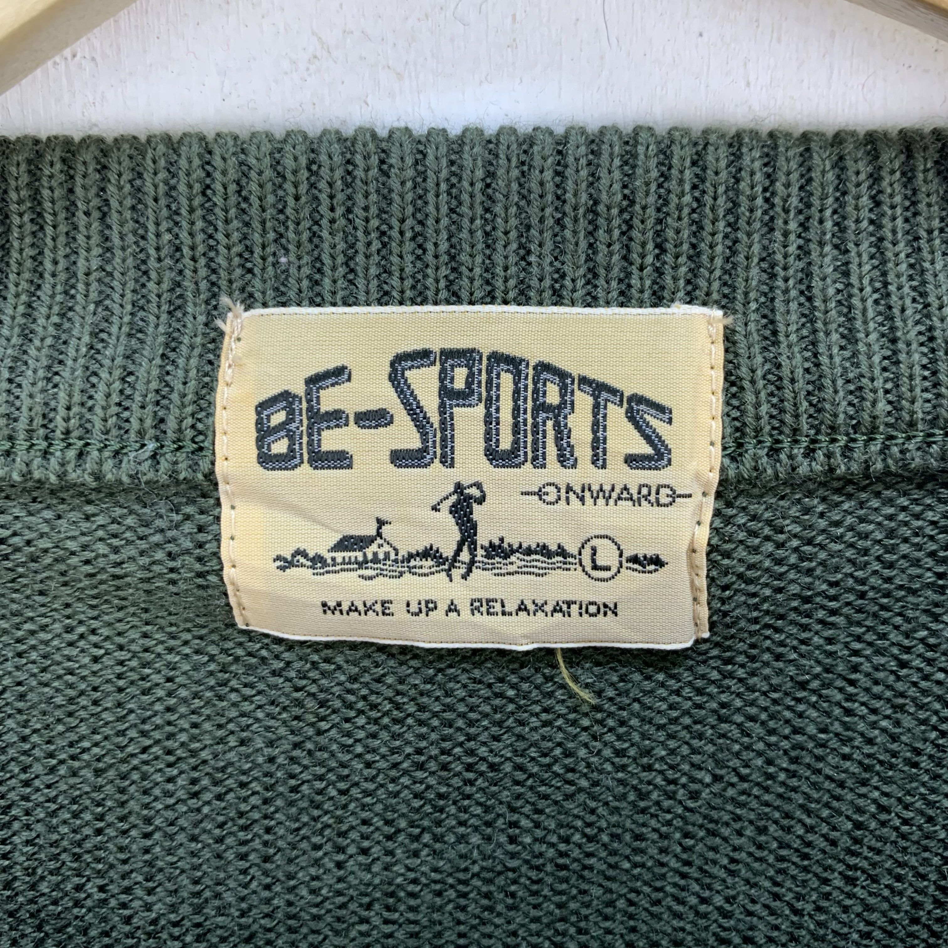 Japanese Brand Vintage Golfer Embroidery Knitted Sweatshirts #3826-133 Size US L / EU 52-54 / 3 - 7 Thumbnail