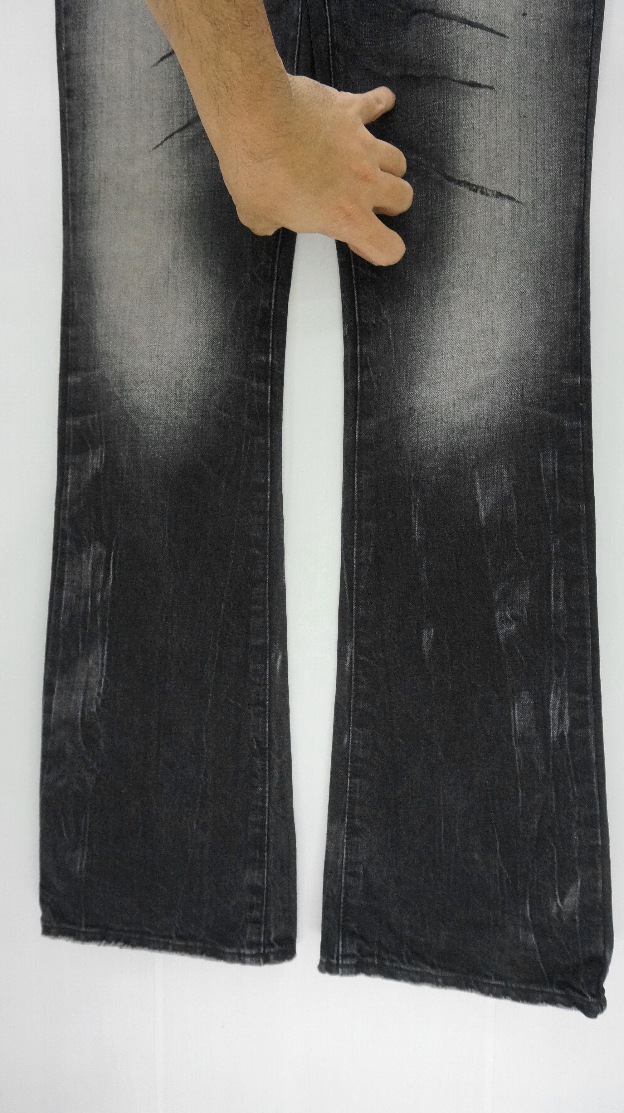 CIVARIZE × Japanese Brand VTG FLARE🔥 CIVARIZE Japan Distressed Tribal Claw Mark Jeans Size US 29 - 7 Thumbnail