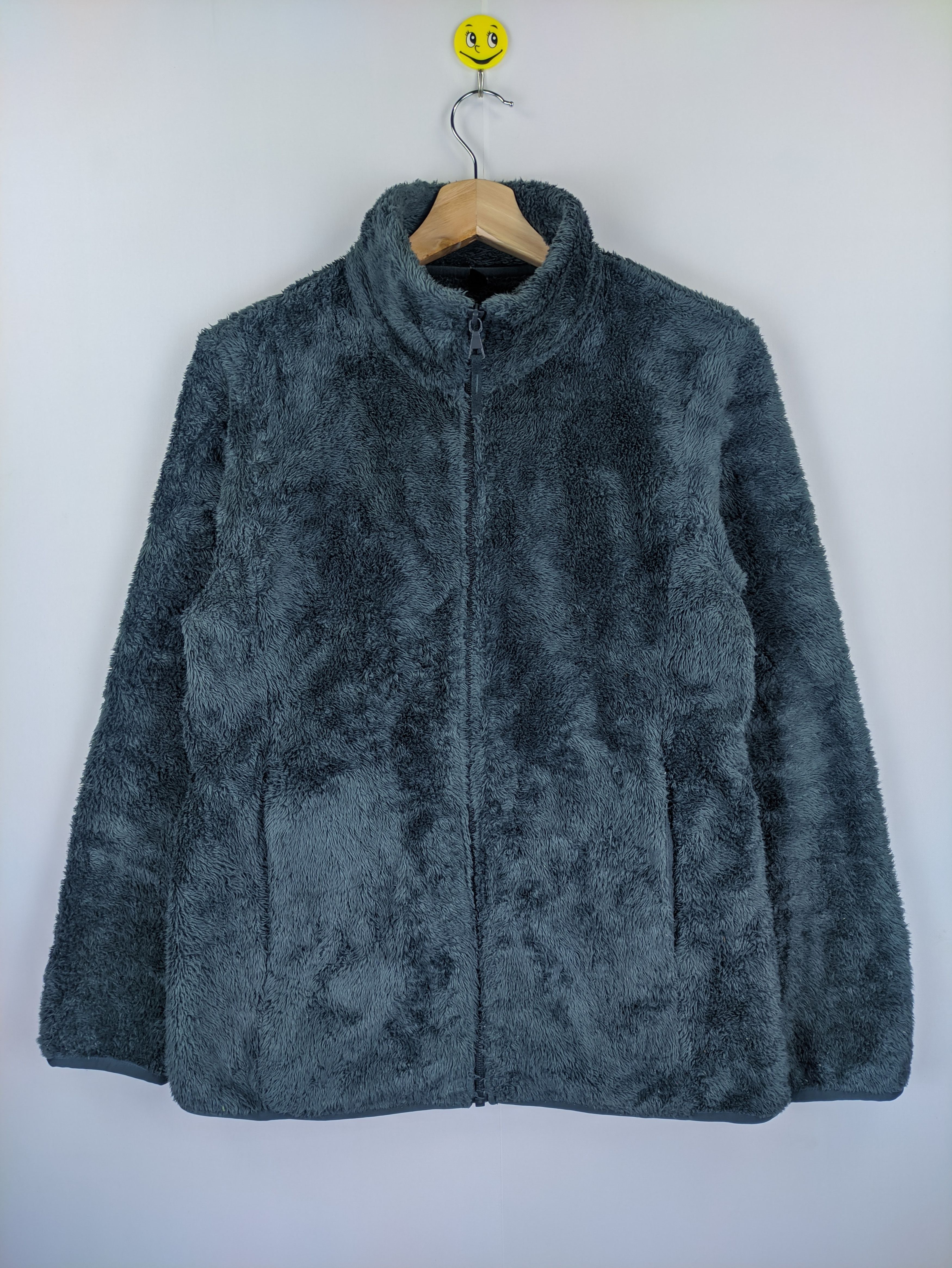 image of StealsUniqlo Fleece Jacket Gray in Grey, Women's (Size Medium)
