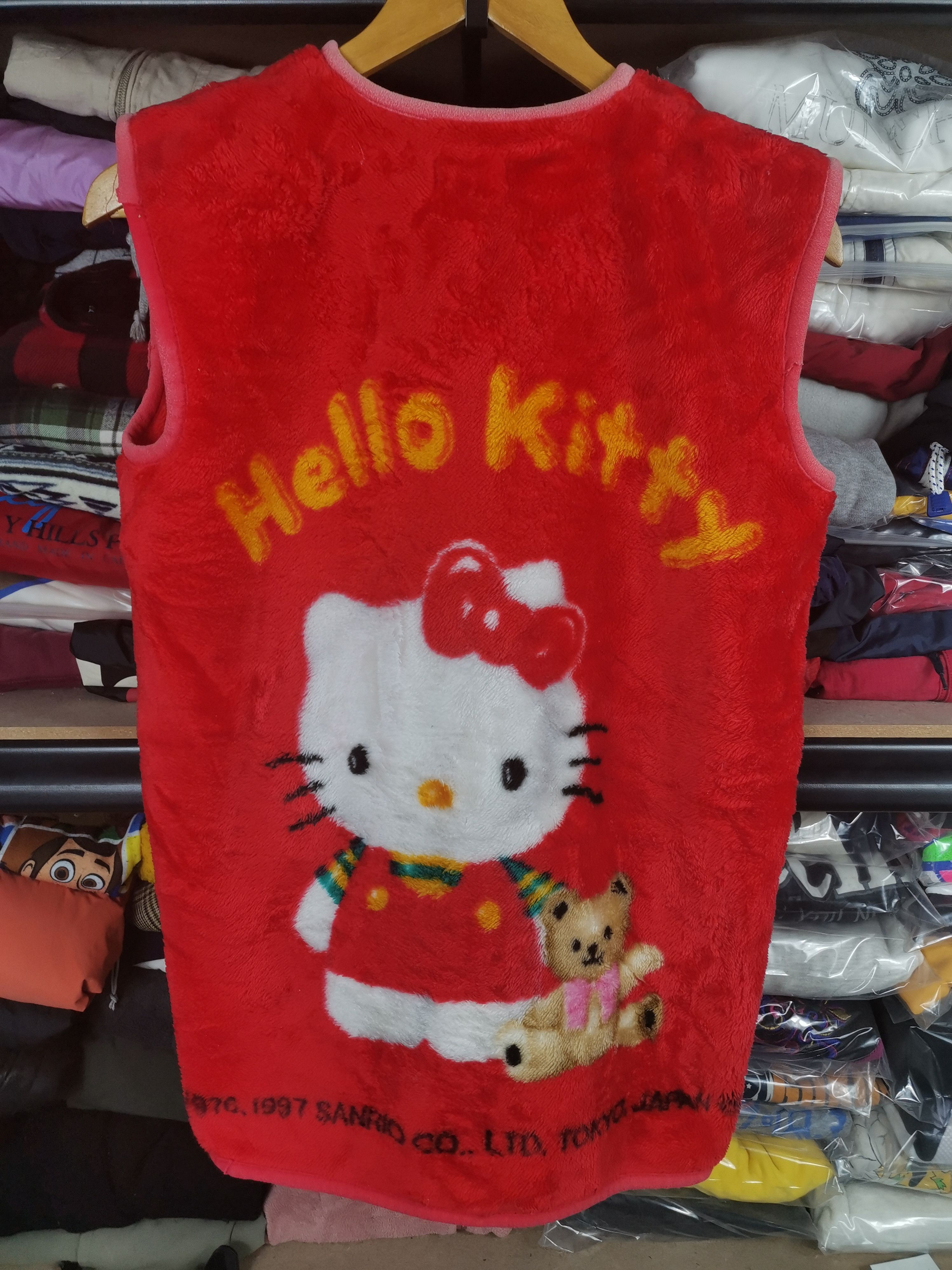 Japanese Brand HELLO KITTY Fleece Vest Sweater Big Logo 1976 Sanrio Co Ltd. Size US M / EU 48-50 / 2 - 1 Thumbnail