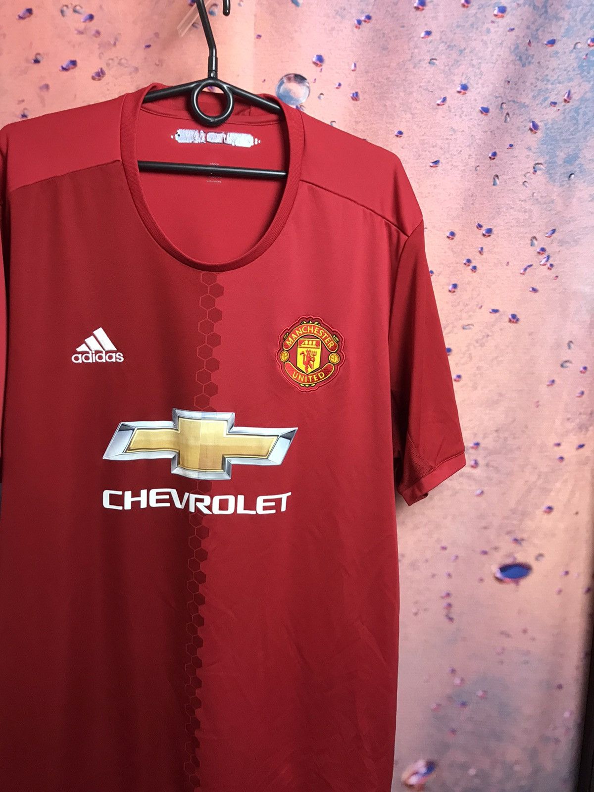 Vintage Manchester United home soccer jersey