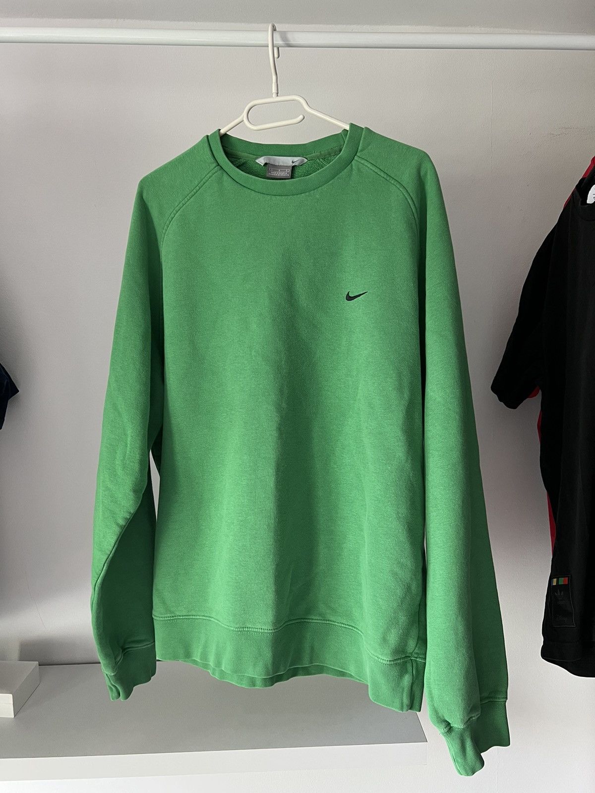 Nike Nike crewneck green vintage retro small swoosh rare 90’s y2k | Grailed