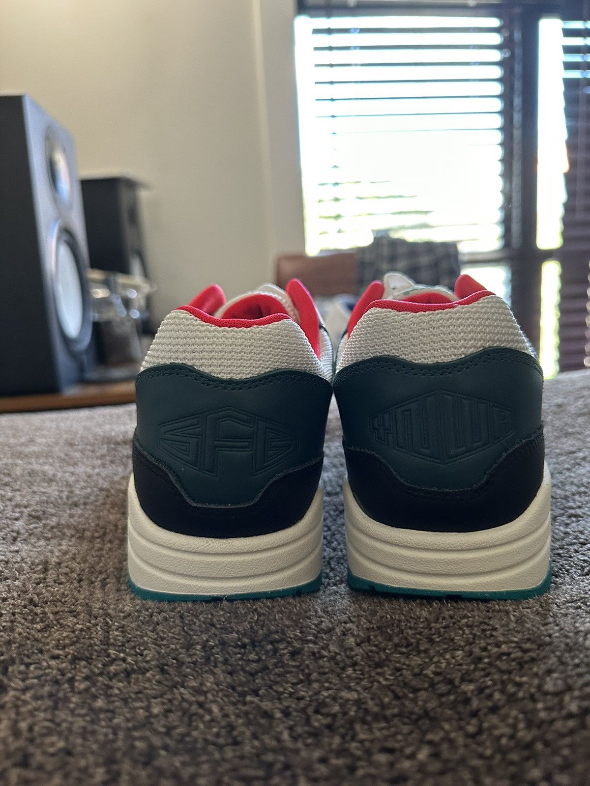 Nike “LeBron James Liverpool F.C.” Air Max 1 Size US 8 / EU 41 - 4 Thumbnail