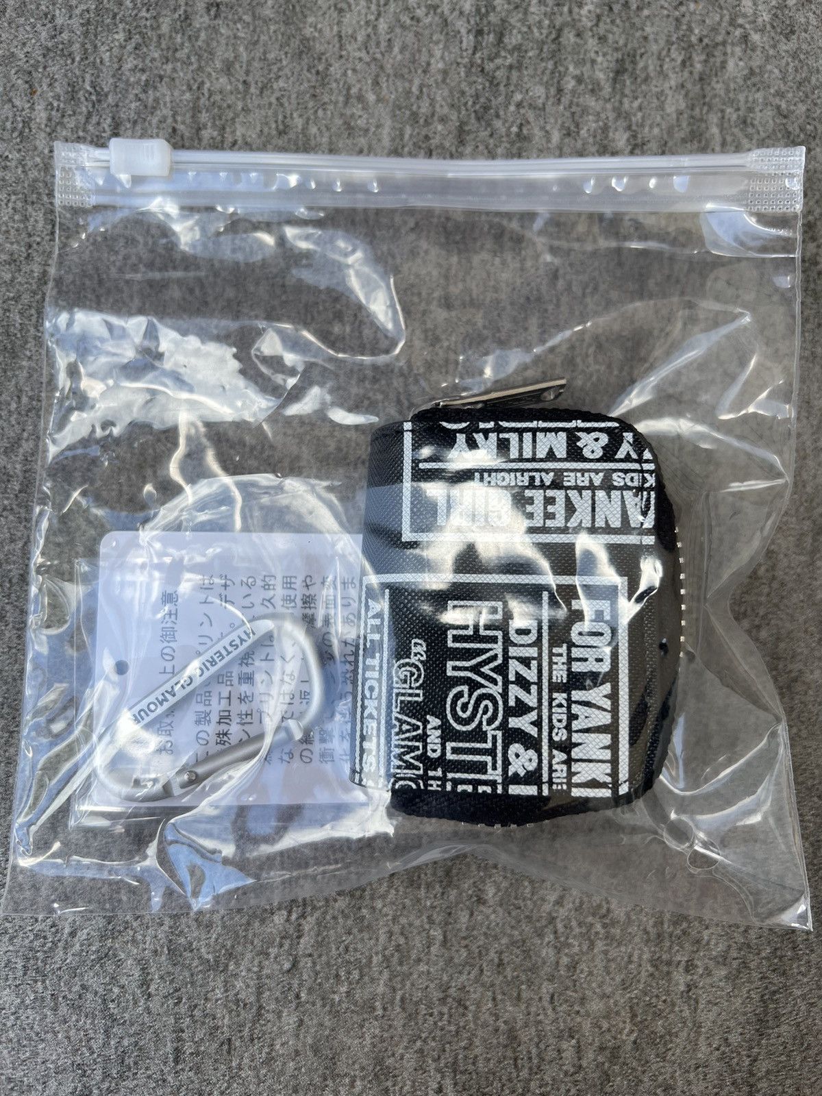 Hysteric Glamour HYSTERIC Airpod Case/Coin Bag/Belt Hang Size ONE SIZE - 3 Thumbnail