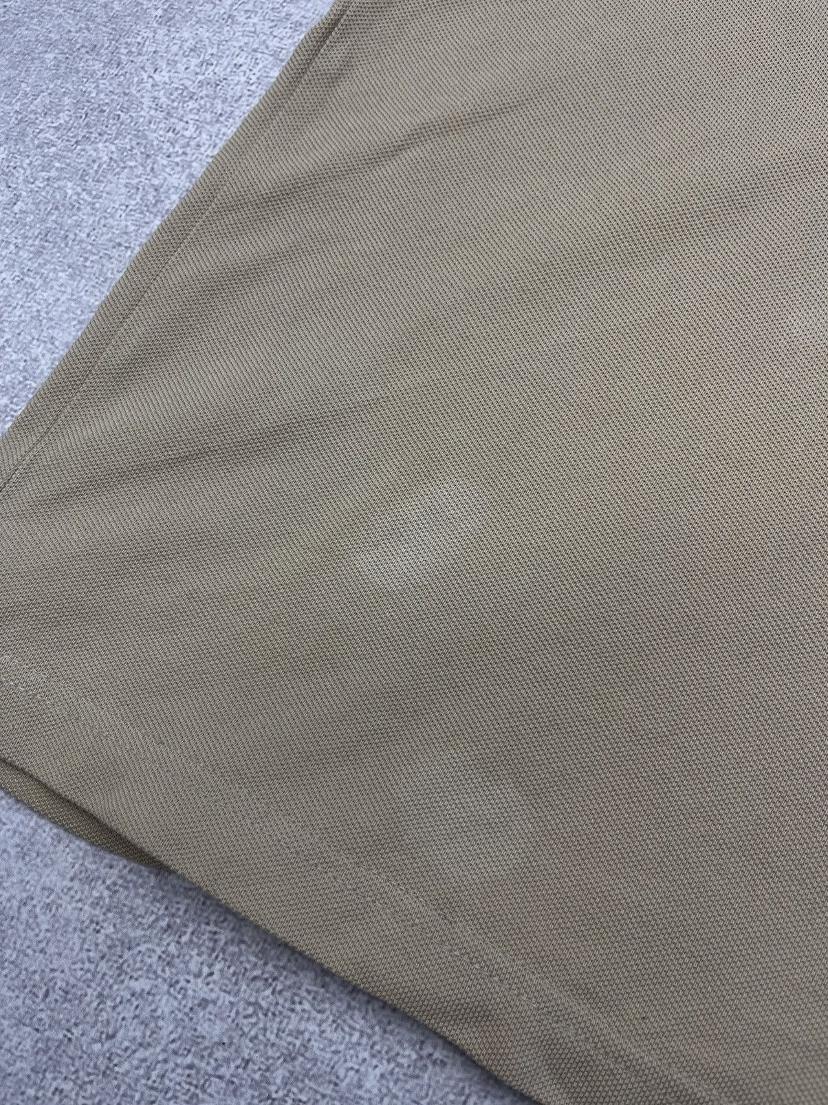 Burberry Vintage Burberry Polo Beige Y2K Size L Size US L / EU 52-54 / 3 - 9 Thumbnail
