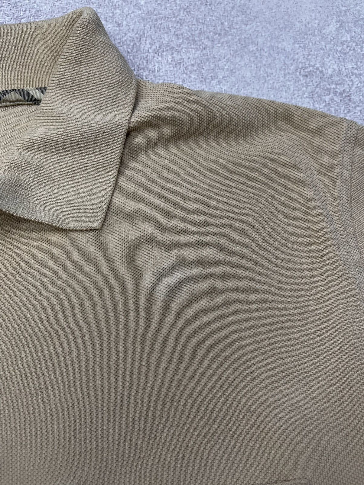 Burberry Vintage Burberry Polo Beige Y2K Size L Size US L / EU 52-54 / 3 - 8 Thumbnail