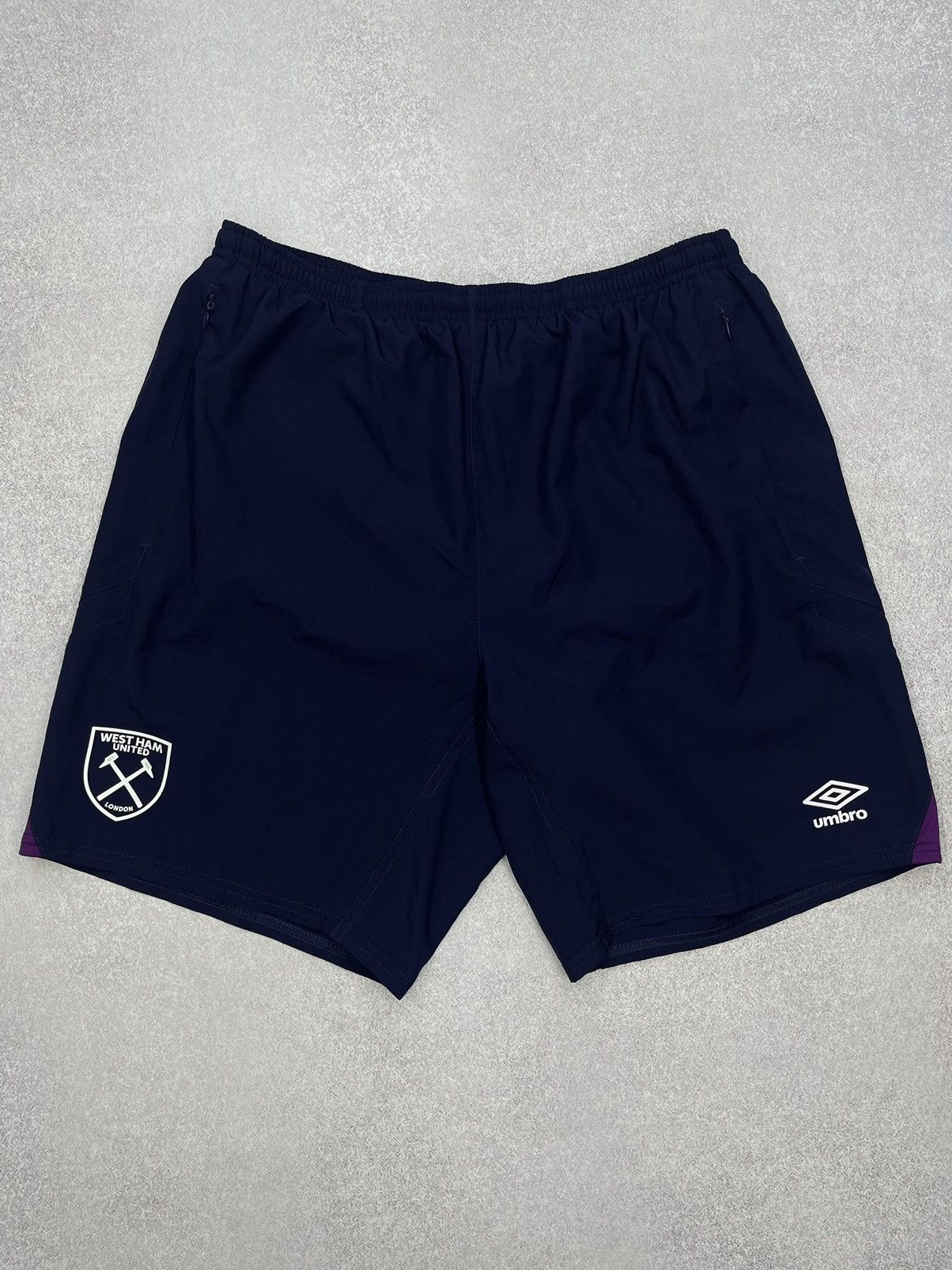 Umbro Vintage Umbro West Ham United London Shorts Jersey Y2K Size US 34 / EU 50 - 2 Thumbnail