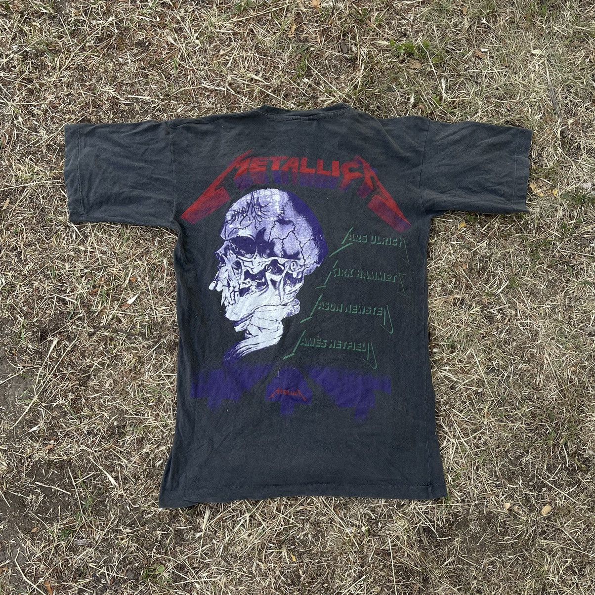 Vintage Vintage 90s Metallica Band Tee All Over Print Grunge Boxy L Size US L / EU 52-54 / 3 - 8 Thumbnail