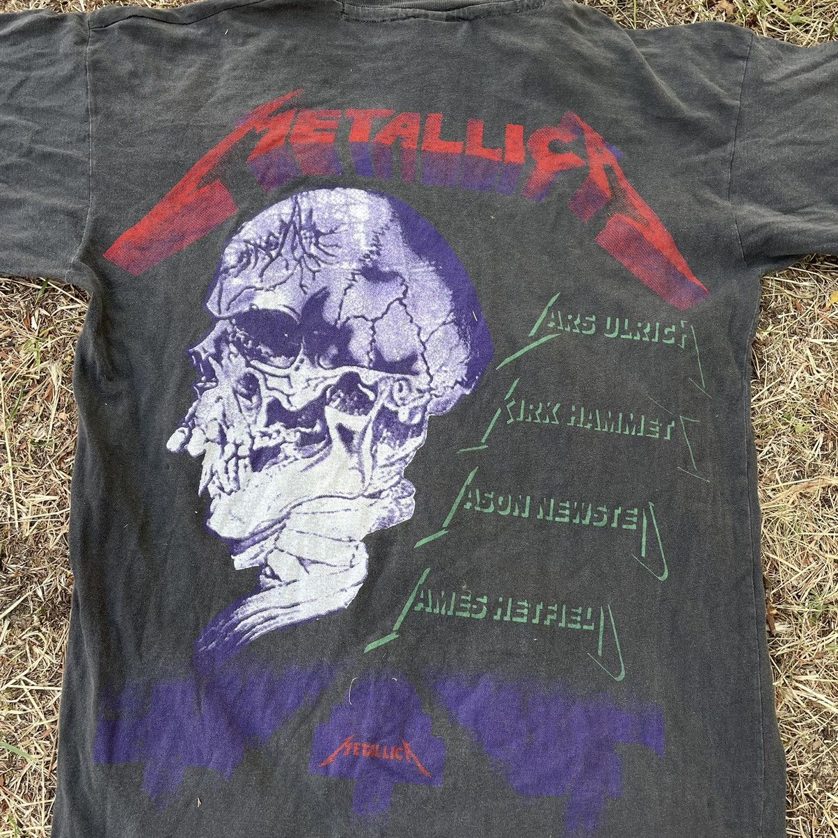 Vintage Vintage 90s Metallica Band Tee All Over Print Grunge Boxy L Size US L / EU 52-54 / 3 - 9 Thumbnail
