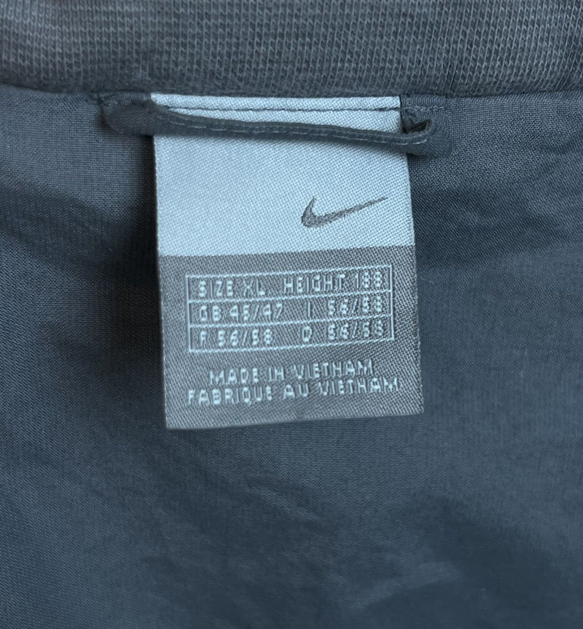 Nike × Vintage •Free shipping• Nike Vintage Y2K Puffer Vest Small Swoosh Size US XL / EU 56 / 4 - 9 Thumbnail