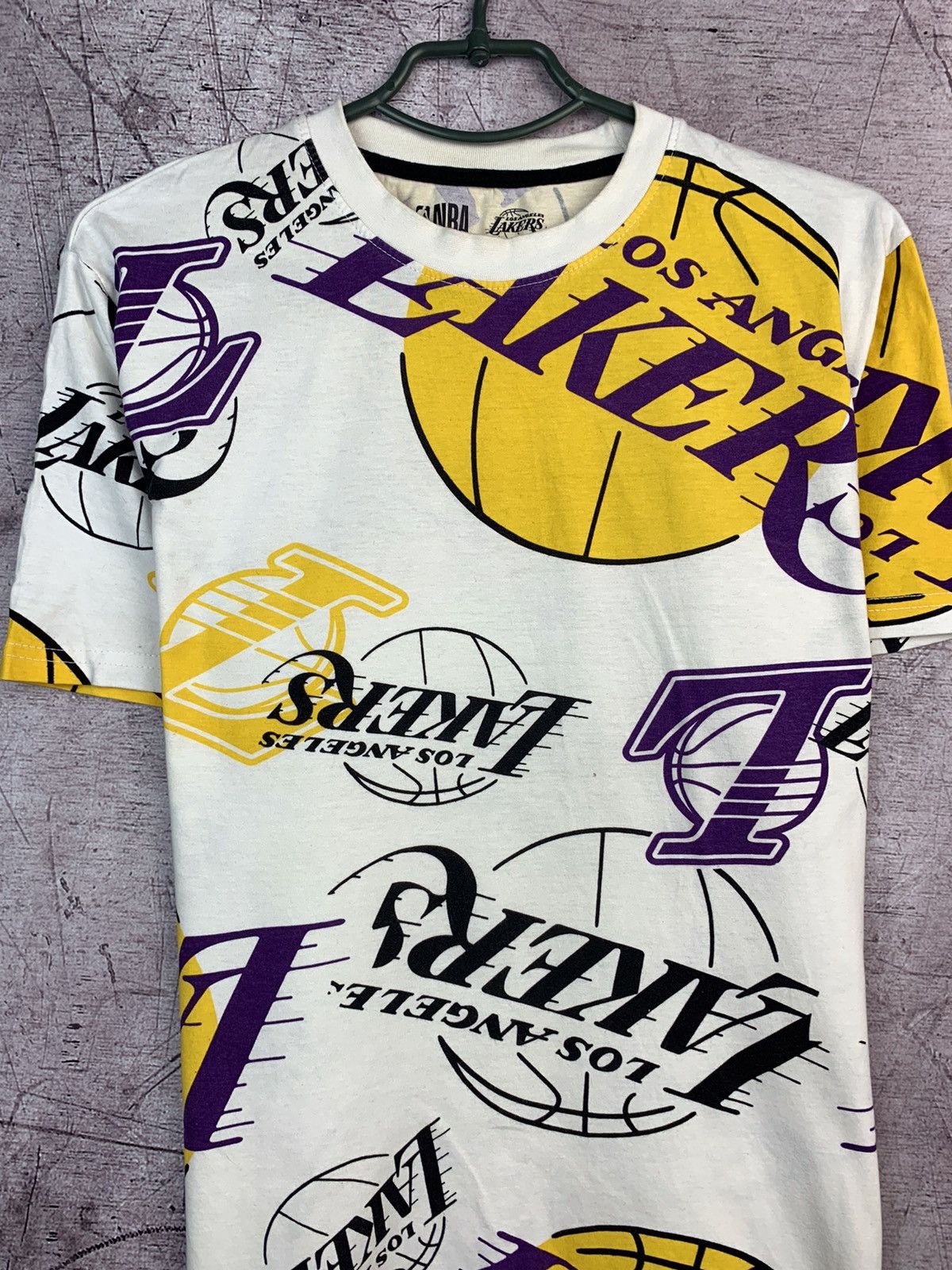 NBA × Vintage Vintage NBA Los Angeles Lakers T Shirt Size US M / EU 48-50 / 2 - 2 Thumbnail