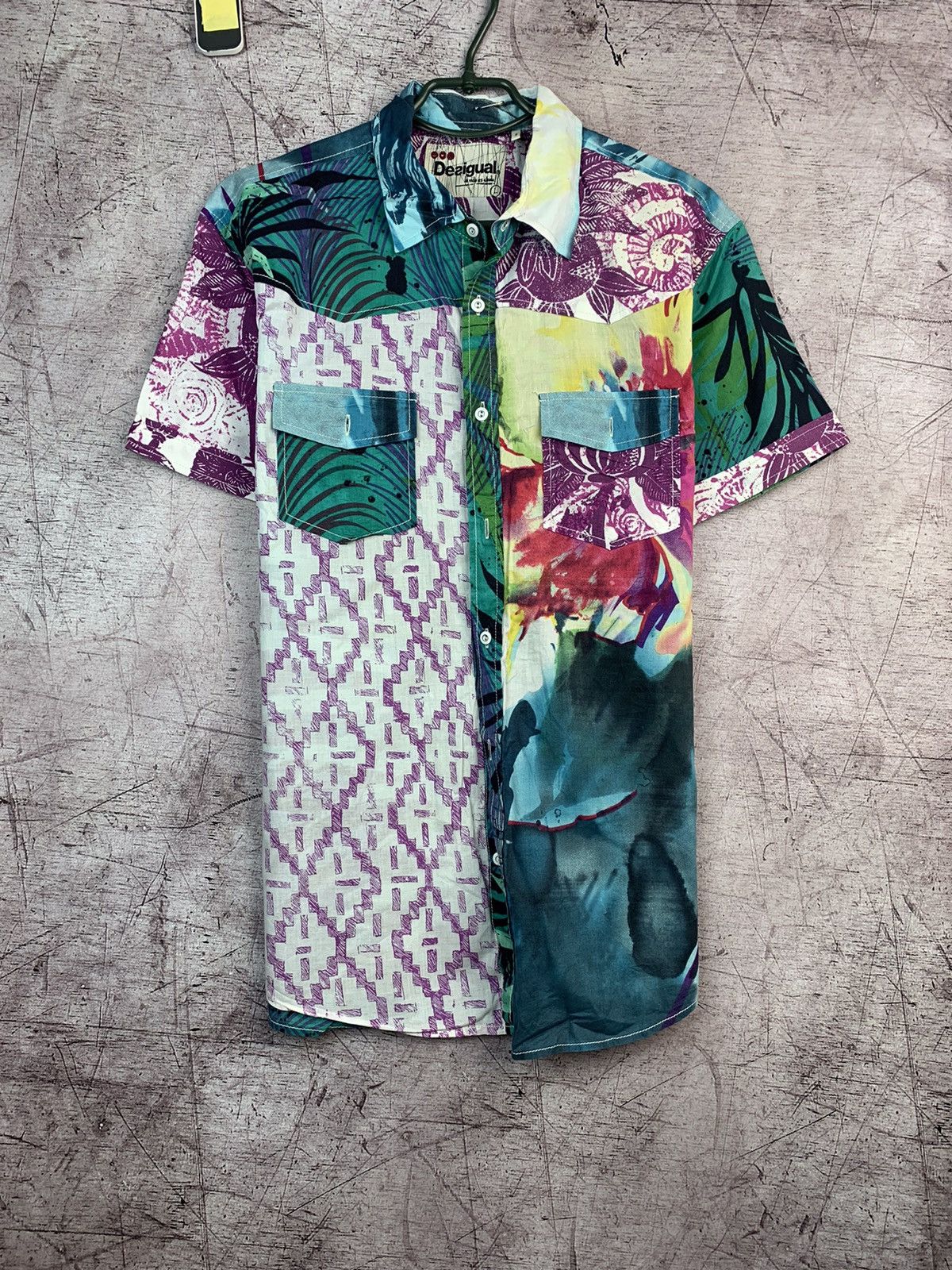 Desigual Desigual Vintage Mens Art Hawaiian Shirt Size US L / EU 52-54 / 3 - 1 Thumbnail