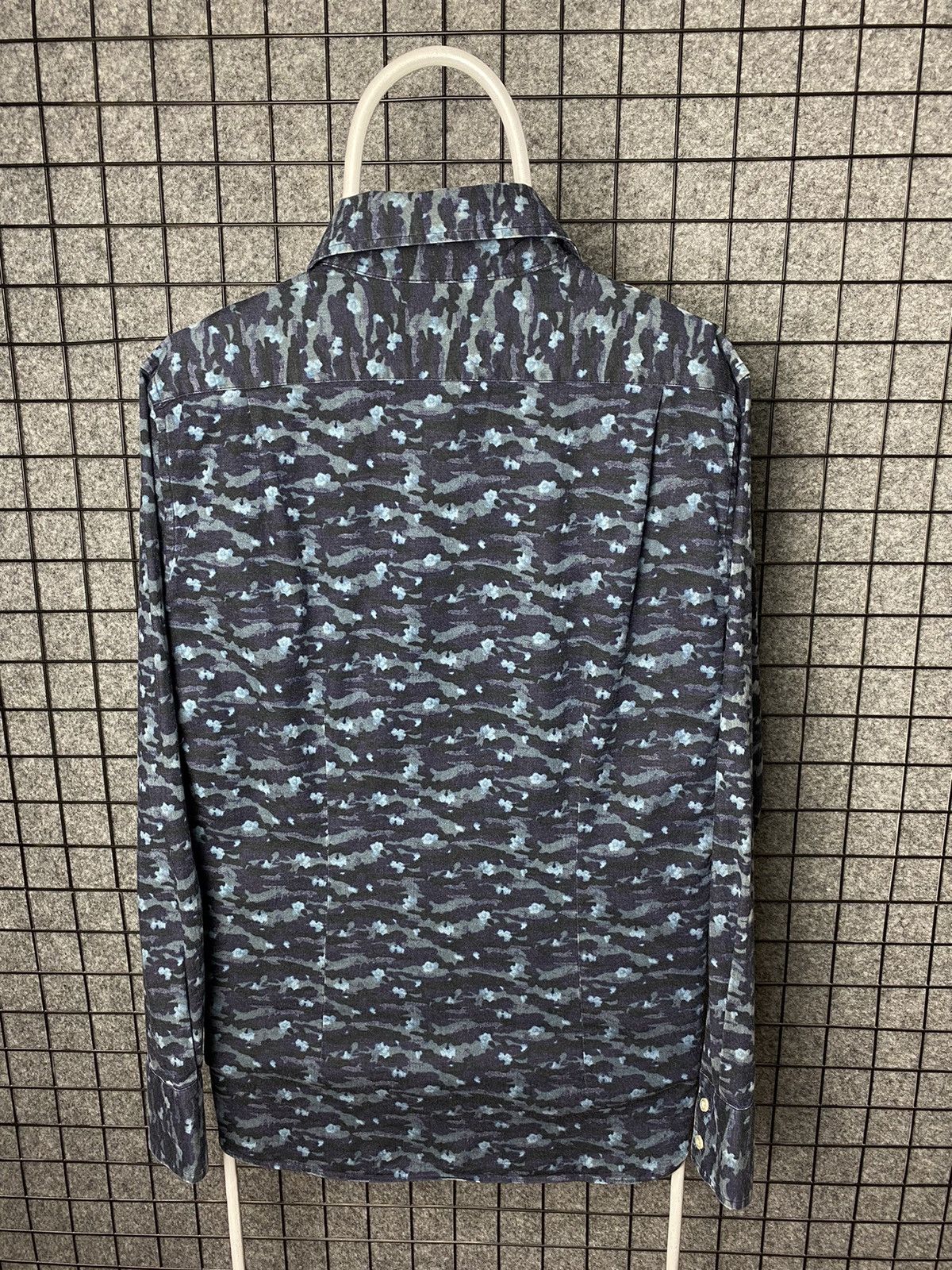 Vintage Michael Bastian Camo Print Button Up Long Sleeve Shirt SizeM Size US M / EU 48-50 / 2 - 4 Thumbnail