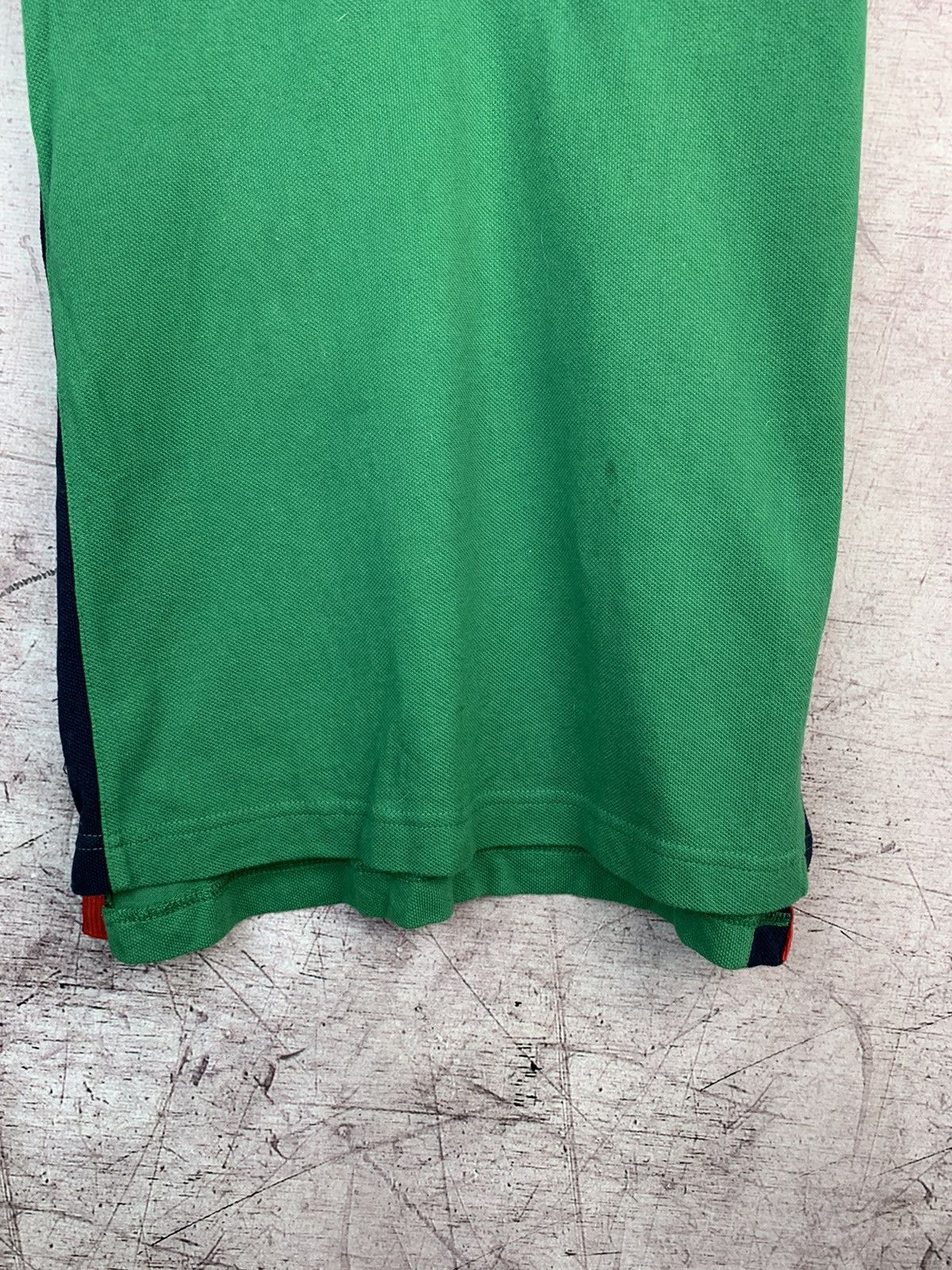 Tommy Hilfiger Vintage Tommy Hilfiger Polo Shirt Size US S / EU 44-46 / 1 - 3 Thumbnail