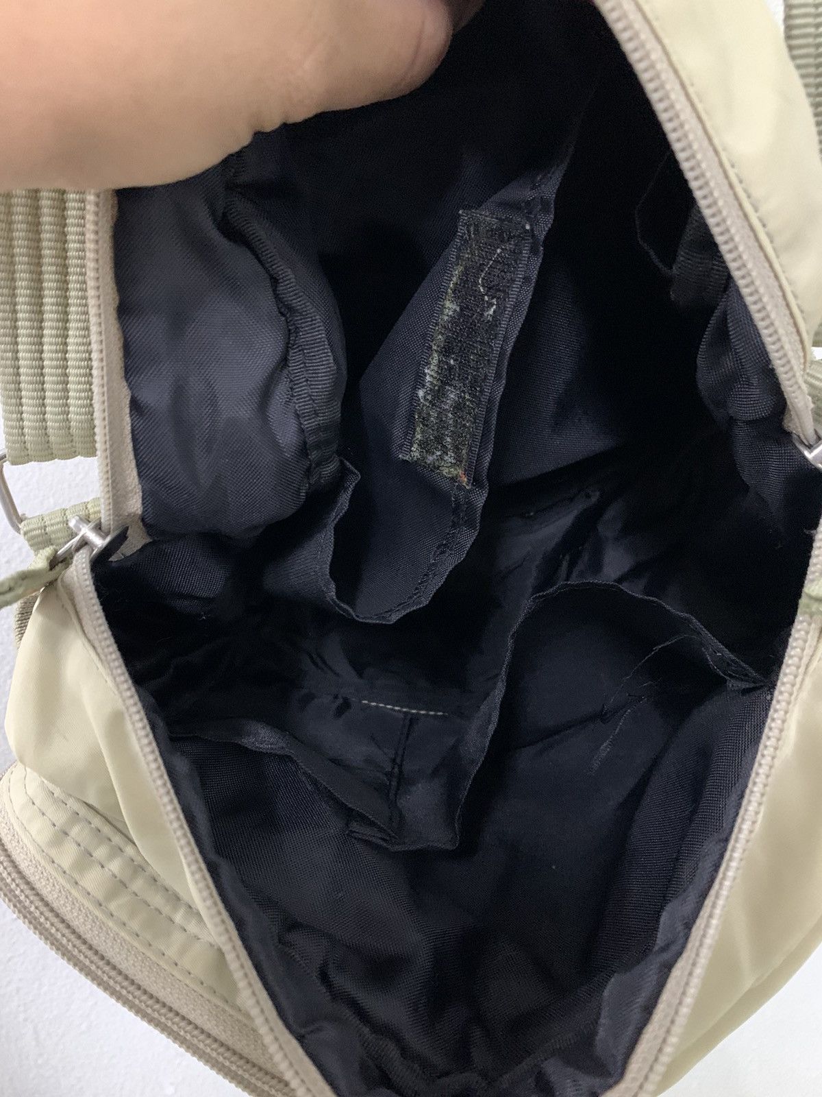 Japanese Brand Sling Bag Nylon Faded Olive Size ONE SIZE - 9 Thumbnail