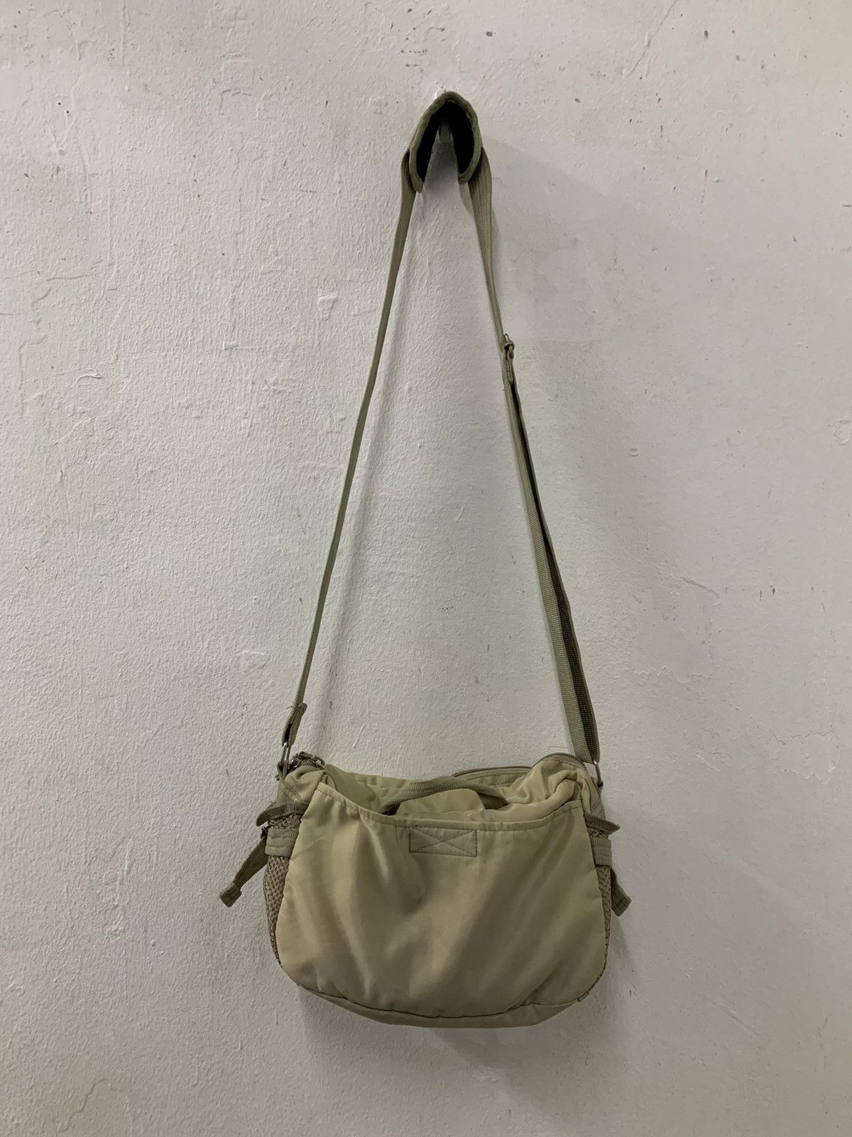 Japanese Brand Sling Bag Nylon Faded Olive Size ONE SIZE - 2 Thumbnail