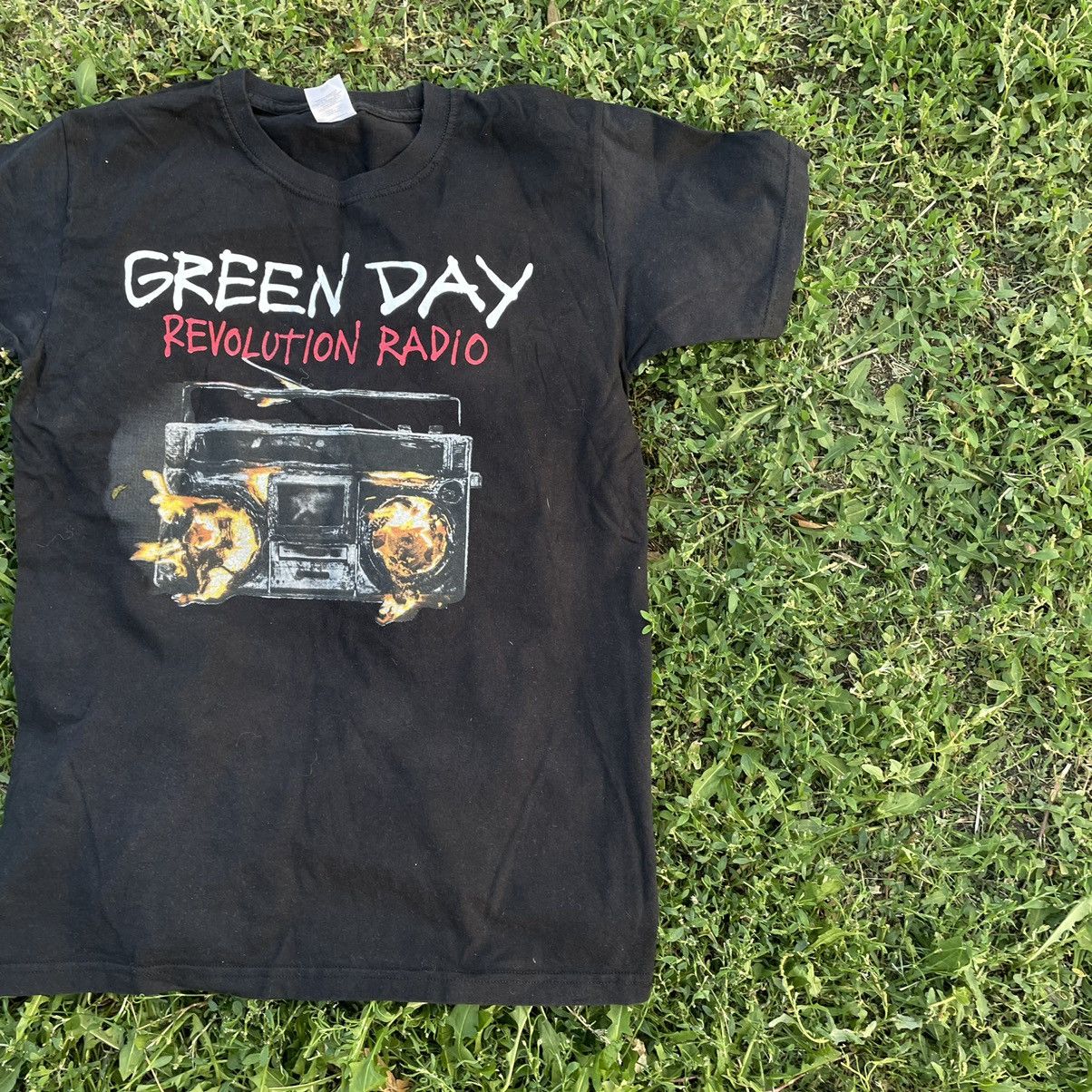 Vintage Vintage Y2K Green Day Revolution Radio Band Tee Grunge S Size US S / EU 44-46 / 1 - 2 Thumbnail