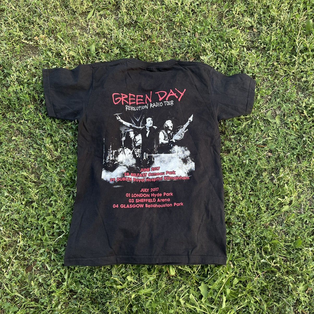 Vintage Vintage Y2K Green Day Revolution Radio Band Tee Grunge S Size US S / EU 44-46 / 1 - 5 Thumbnail