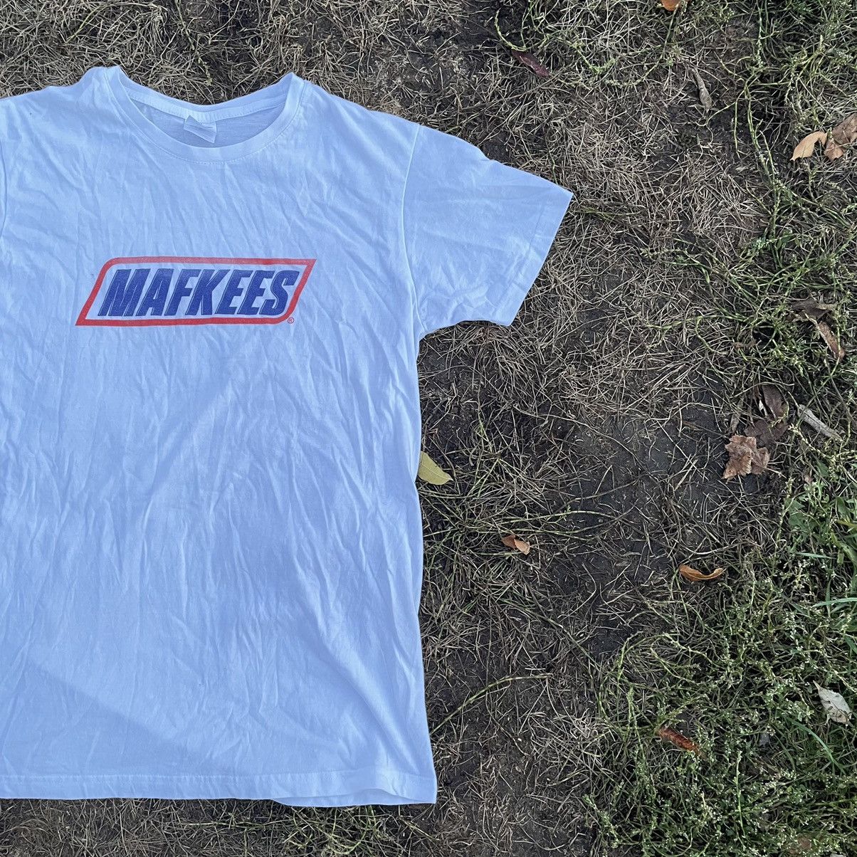 Vintage Vintage Y2K Mafkees Sun Faded Graphic Tee Streetwear Slim M Size US M / EU 48-50 / 2 - 3 Thumbnail