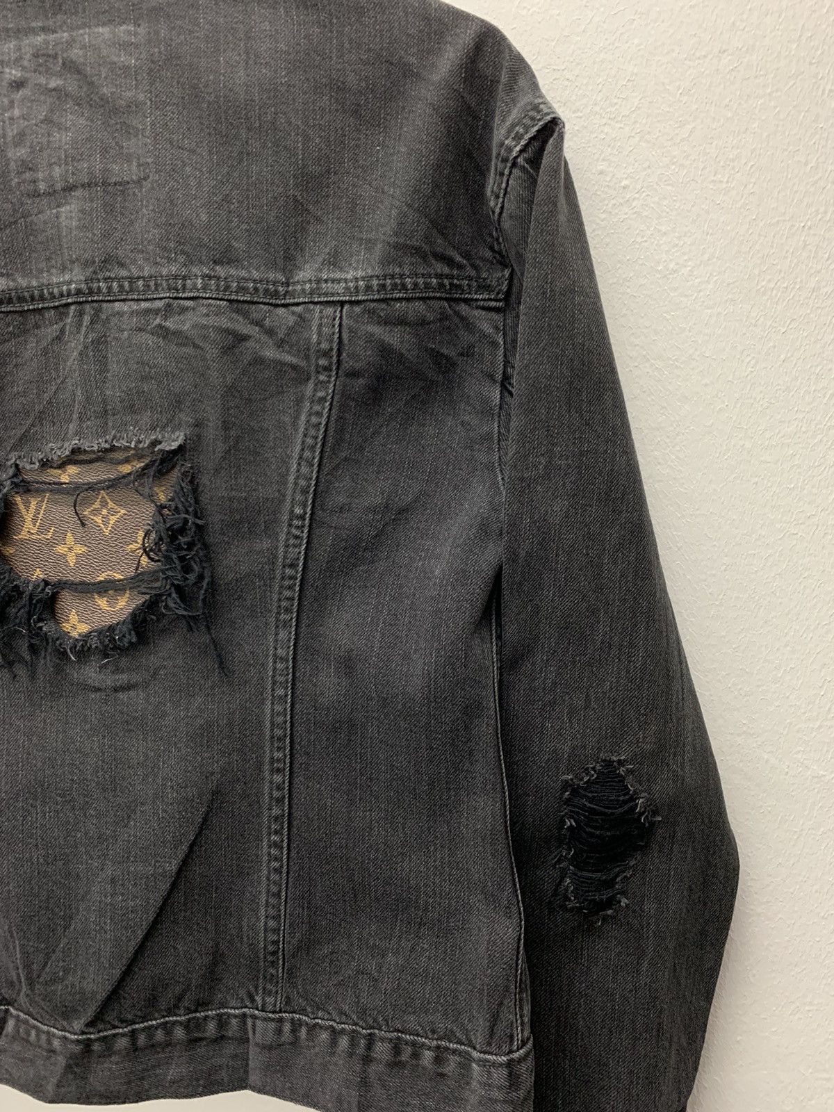 Other 1 of 1 Louis Vuitton & Gucci Patched Distressed Denim Jacket Size US S / EU 44-46 / 1 - 3 Thumbnail