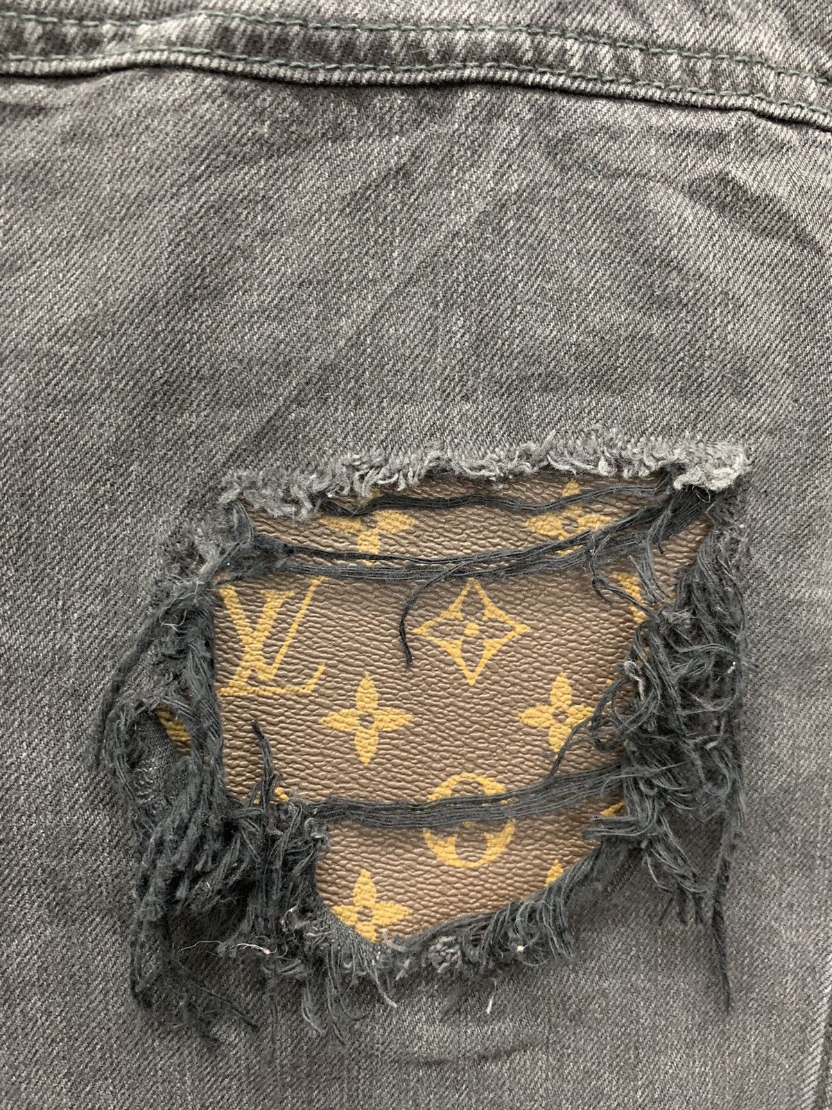 Other 1 of 1 Louis Vuitton & Gucci Patched Distressed Denim Jacket Size US S / EU 44-46 / 1 - 4 Thumbnail