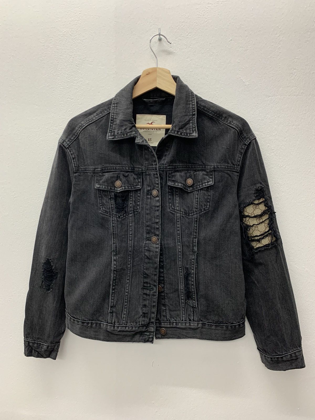 Other 1 of 1 Louis Vuitton & Gucci Patched Distressed Denim Jacket Size US S / EU 44-46 / 1 - 5 Thumbnail