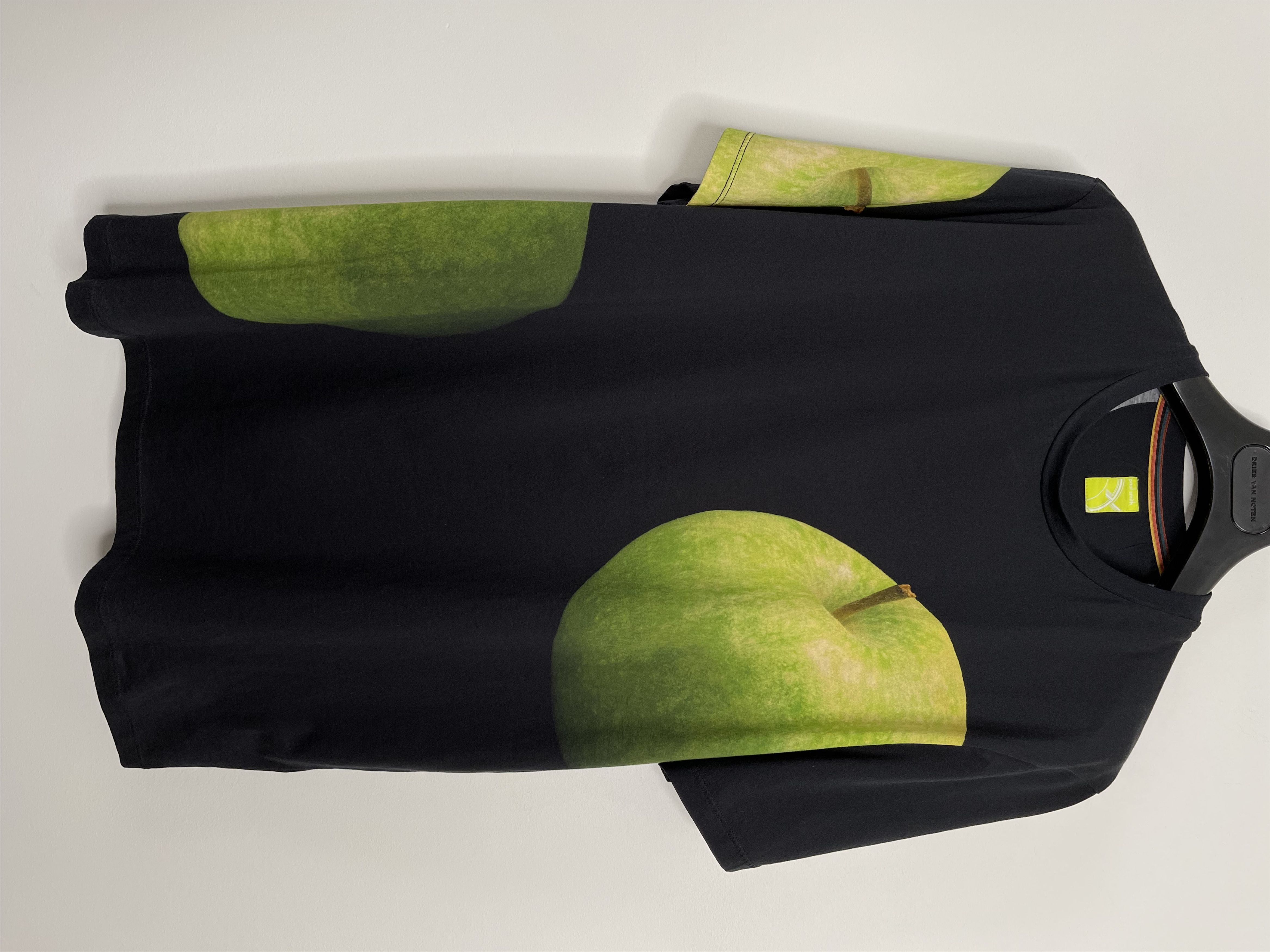 image of Paul Smith Mainline 50Th Anniversary Green Apple Print T Shirt Fw20 in Black, Men's (Size Small)
