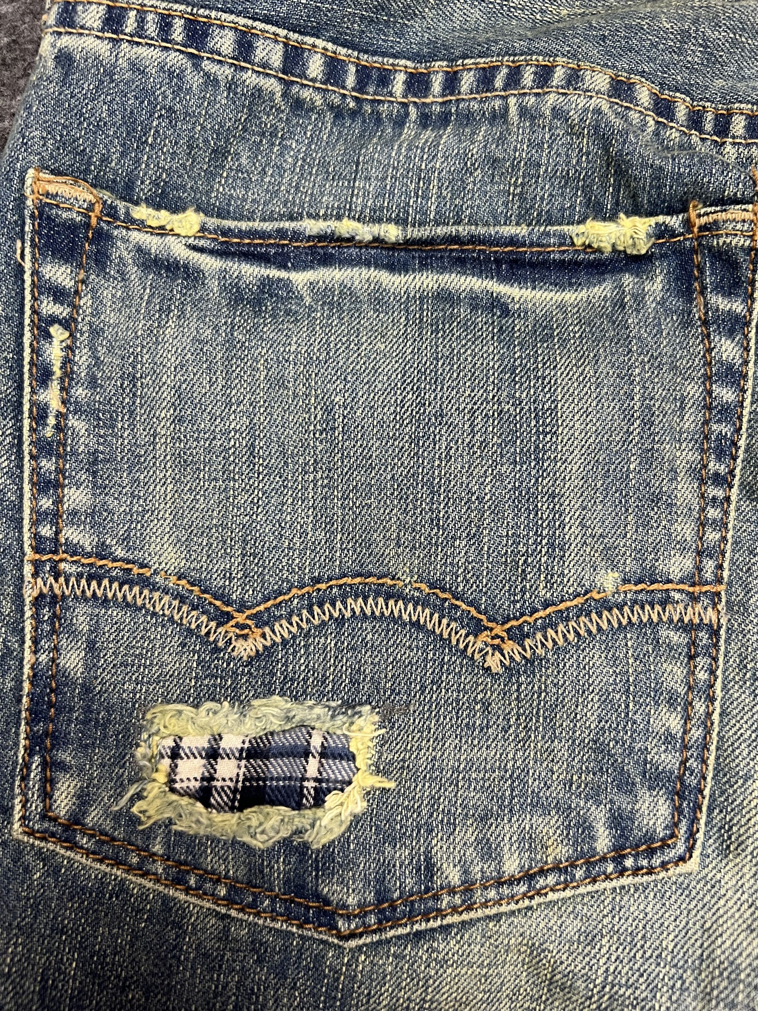 American Eagle Outfitters × Designer American Eagle Distressed Low Rise Ripped Size US 33 - 19 Thumbnail