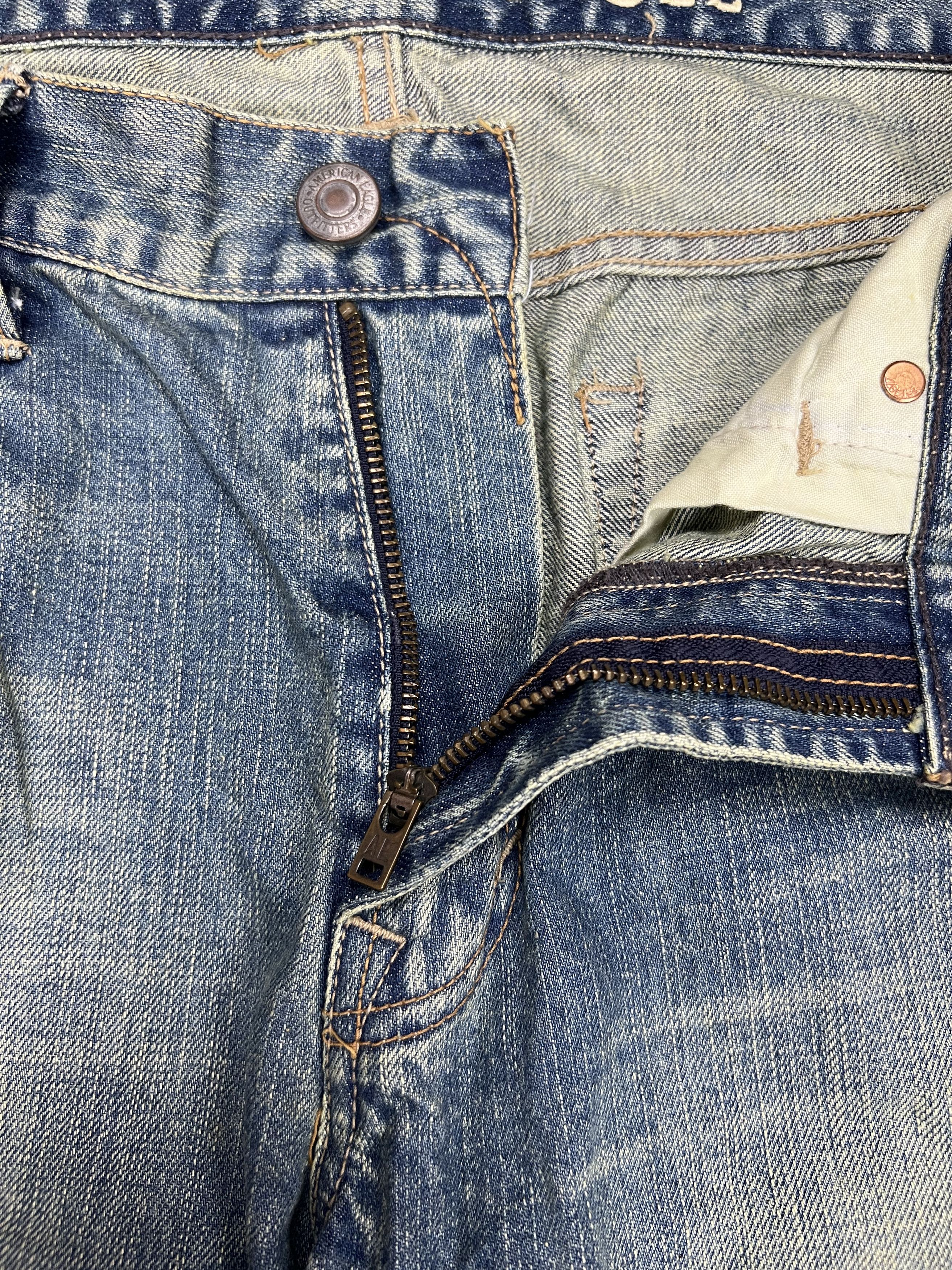 American Eagle Outfitters × Designer American Eagle Distressed Low Rise Ripped Size US 33 - 11 Thumbnail