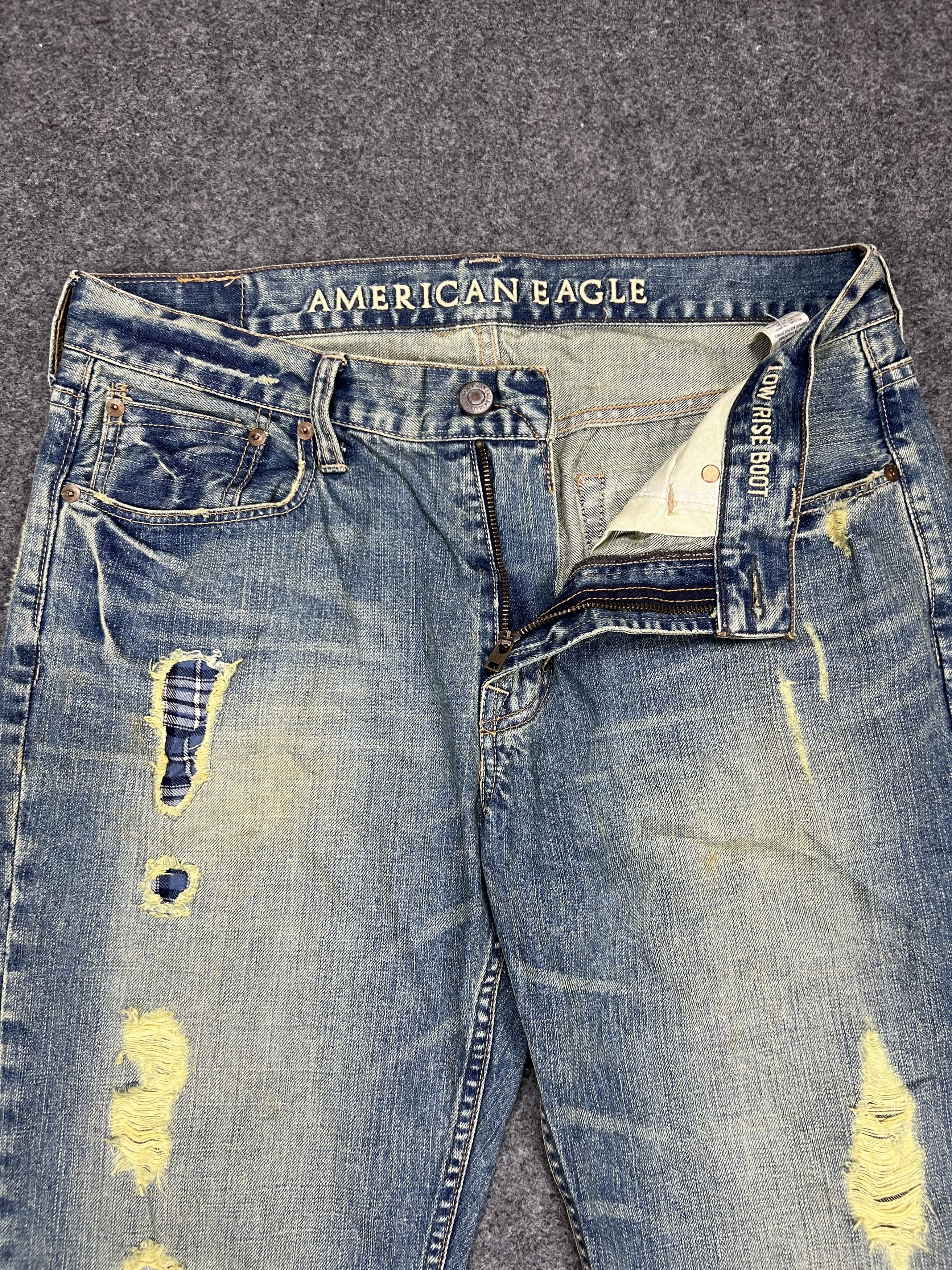 American Eagle Outfitters × Designer American Eagle Distressed Low Rise Ripped Size US 33 - 18 Thumbnail