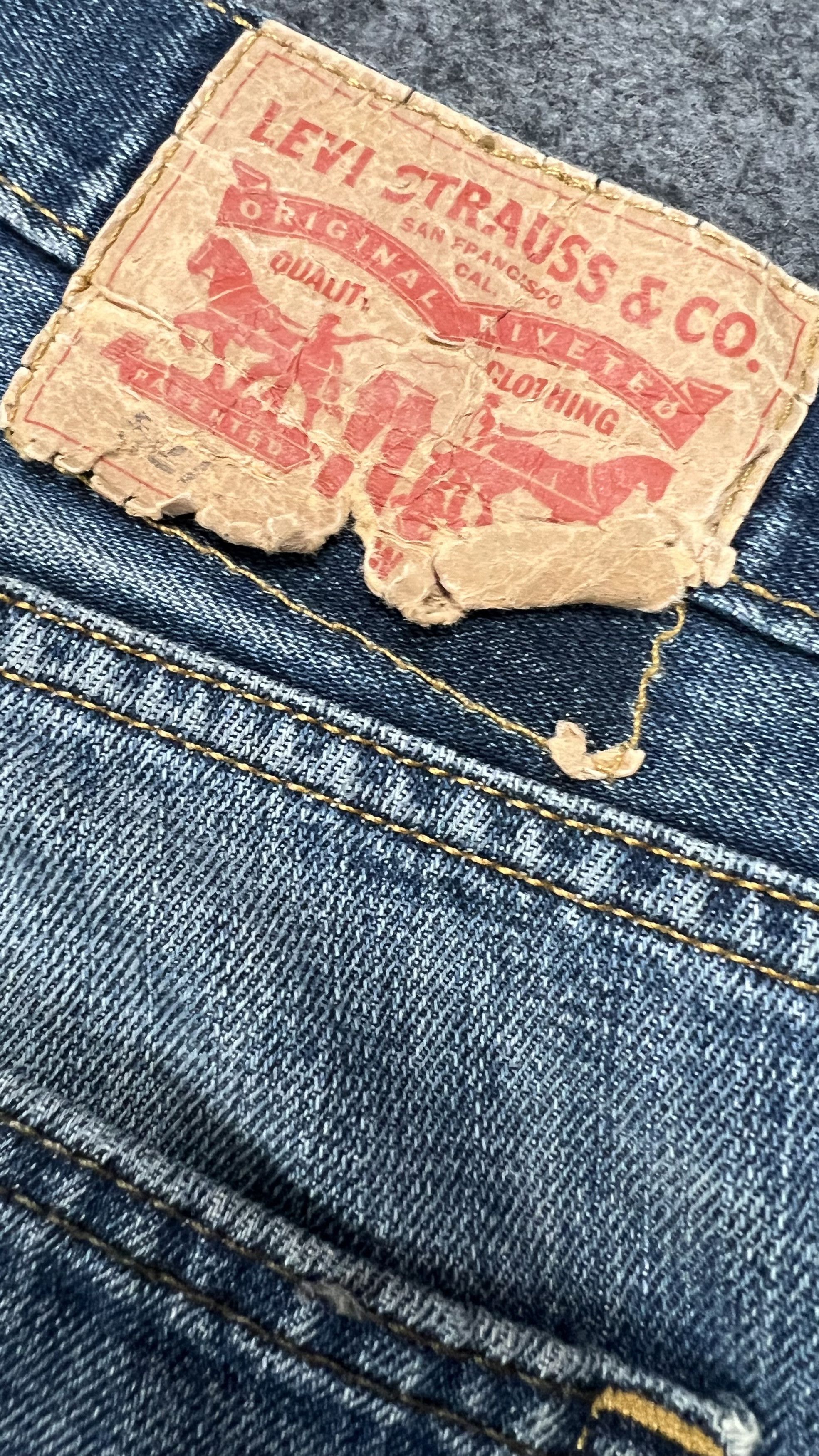 Levi's × Vintage Distressed Bootcut Levis 527 Jeans Size US 35 - 12 Thumbnail