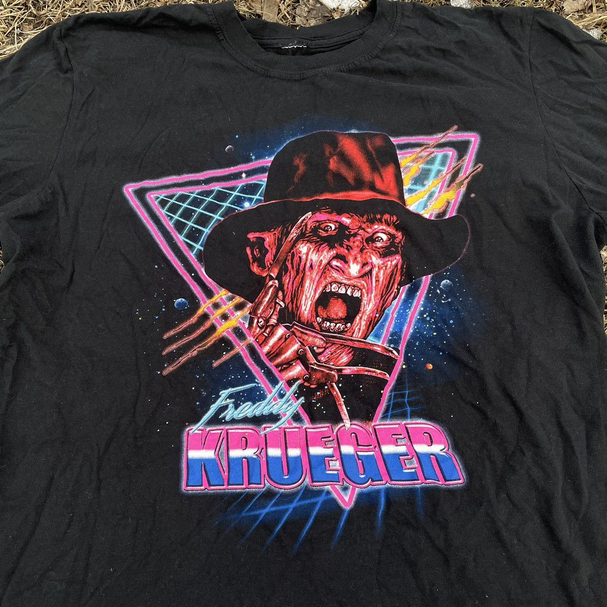 Vintage Vintage 90s Graphic Tee Horror Vamp Grunge Streetwear Boxy M Size US M / EU 48-50 / 2 - 4 Thumbnail