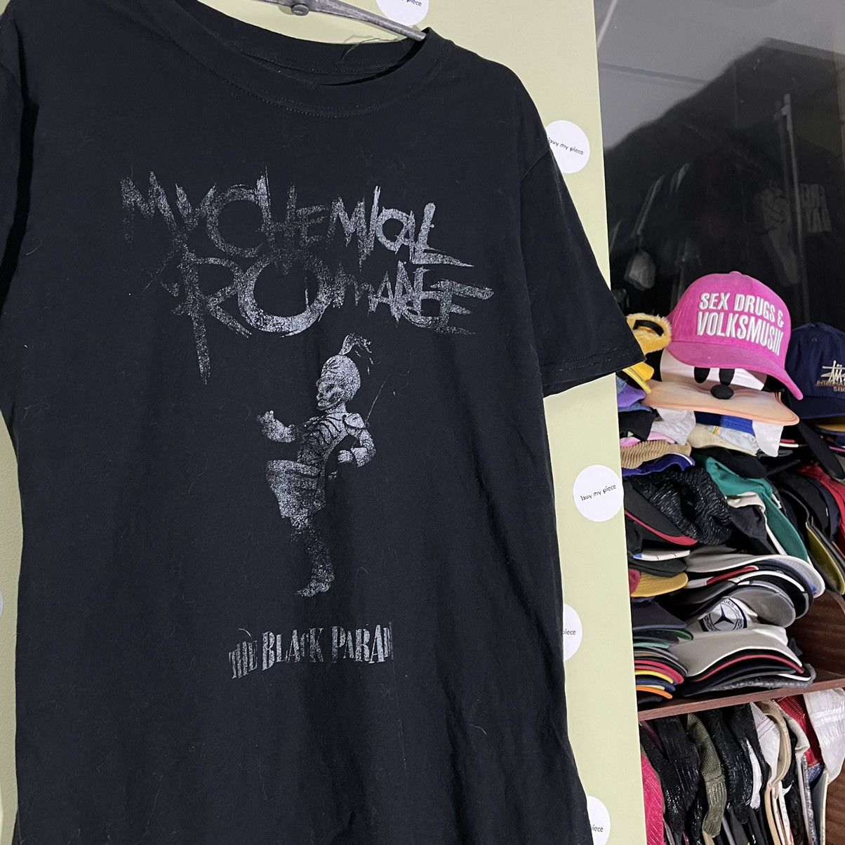 Vintage Vintage 90s Goth Graphic Tee Skull Print Faded Black Boxy M Size US M / EU 48-50 / 2 - 4 Thumbnail