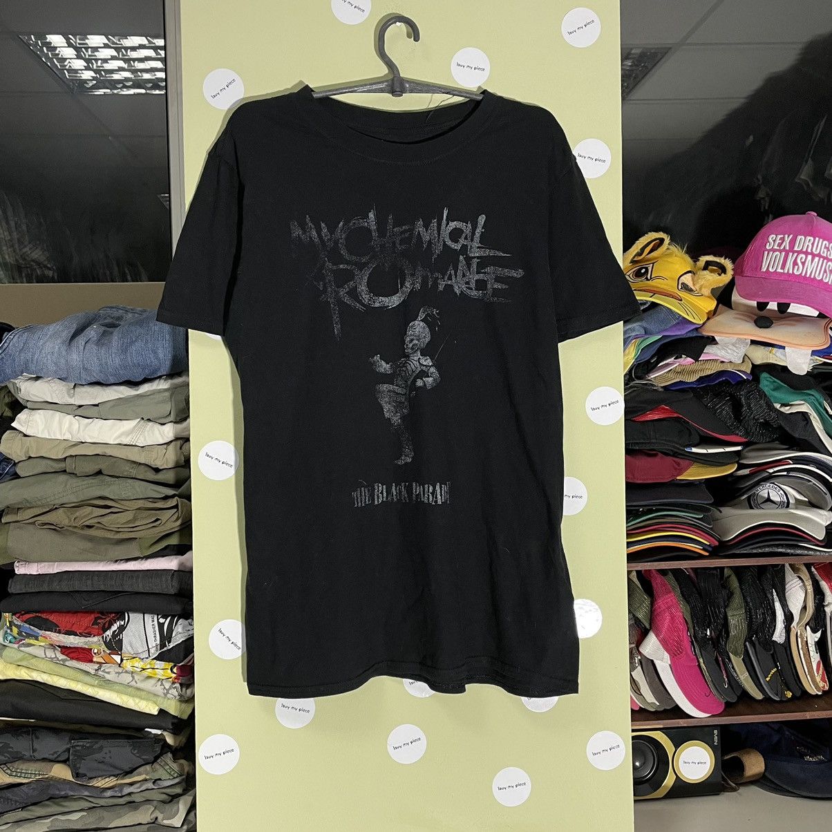 Vintage Vintage 90s Goth Graphic Tee Skull Print Faded Black Boxy M Size US M / EU 48-50 / 2 - 2 Thumbnail