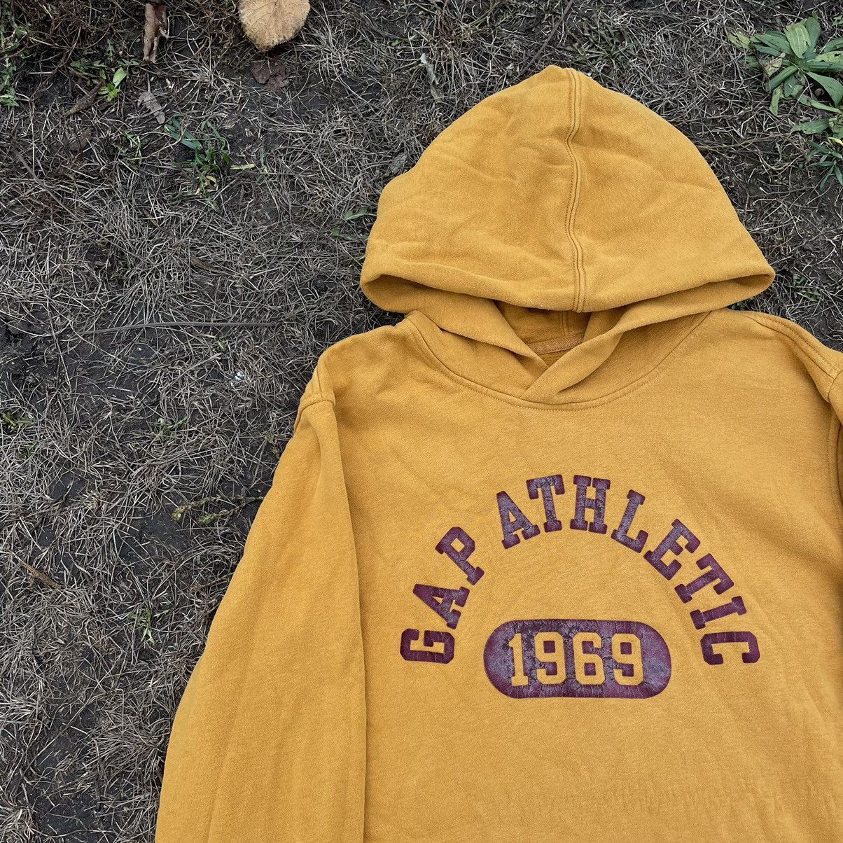 Vintage Vintage Y2K Sun Faded GAP Athletic Logo Hoodie Oversized L Size US L / EU 52-54 / 3 - 4 Thumbnail