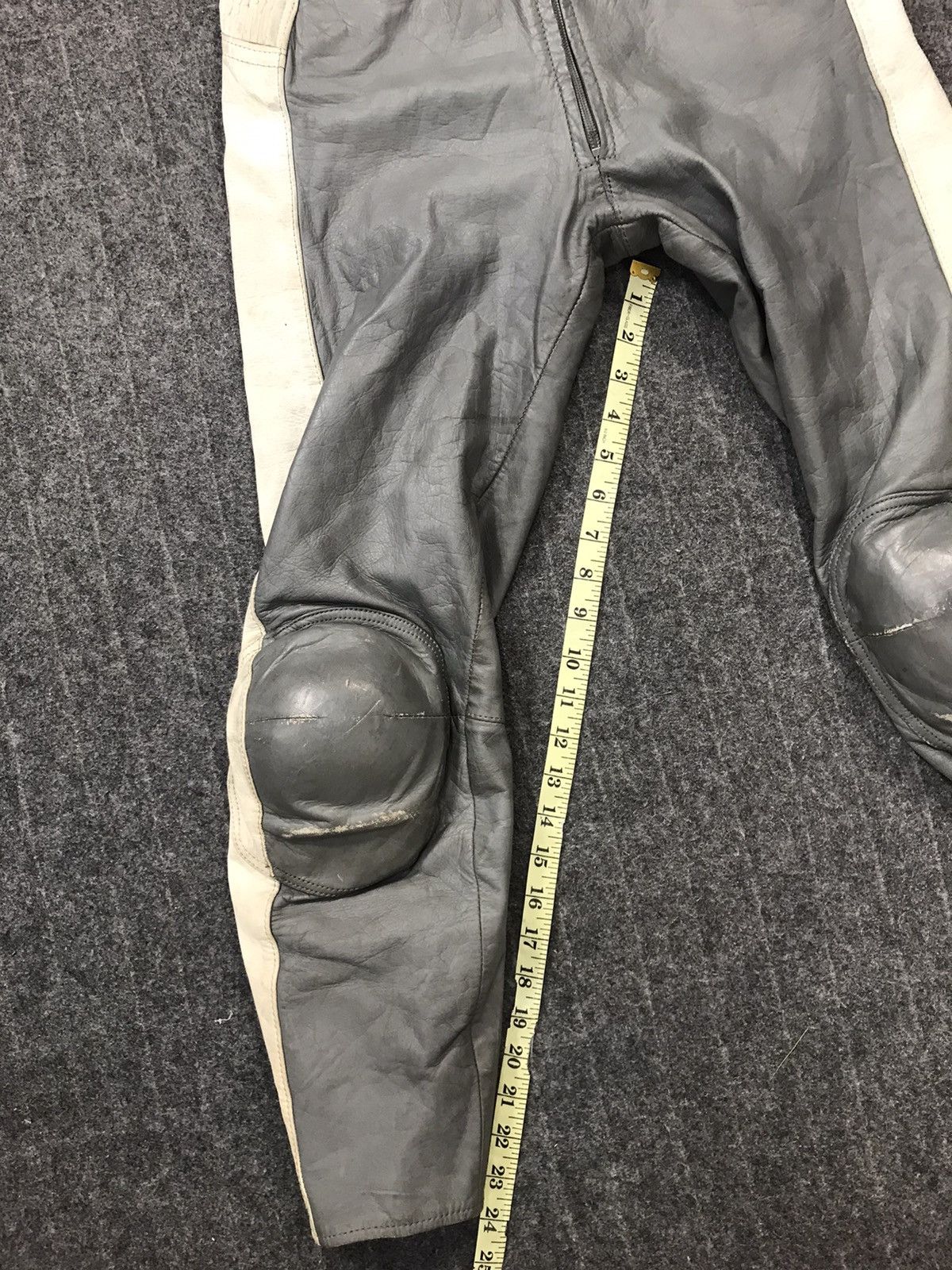Genuine Leather × Vintage Top Rider Motorcycle Racing Leather Suit Pant With Guard Size US 26 / EU 42 - 6 Thumbnail