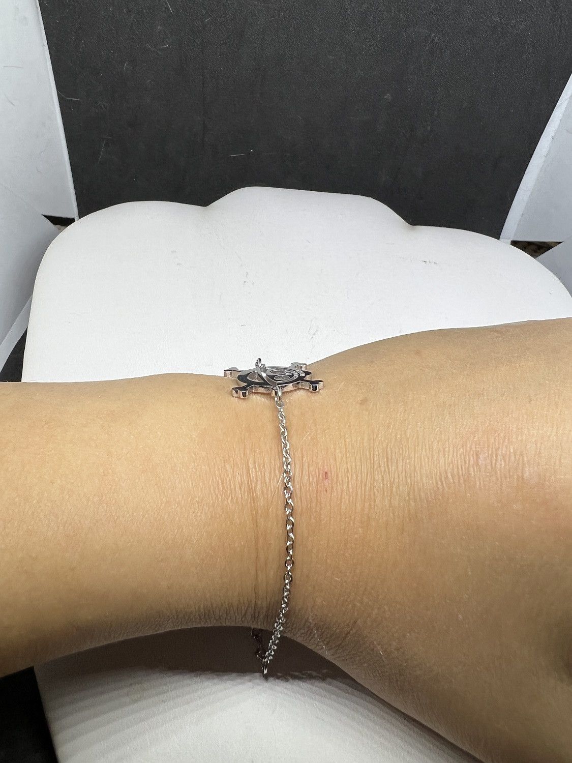 Jewelry One Piece Skull Silver Chain Bracelet Size ONE SIZE - 3 Thumbnail