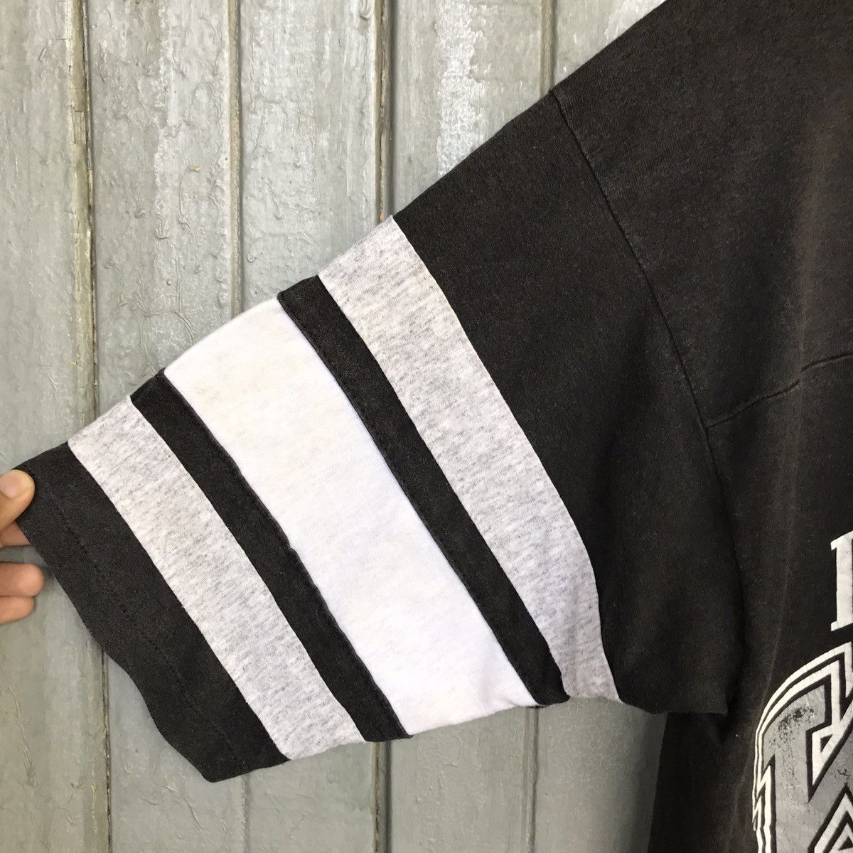 NHL × Vintage 🔥vintage LOS ANGELES KING nhl 90s jerrsey Size US M / EU 48-50 / 2 - 8 Thumbnail