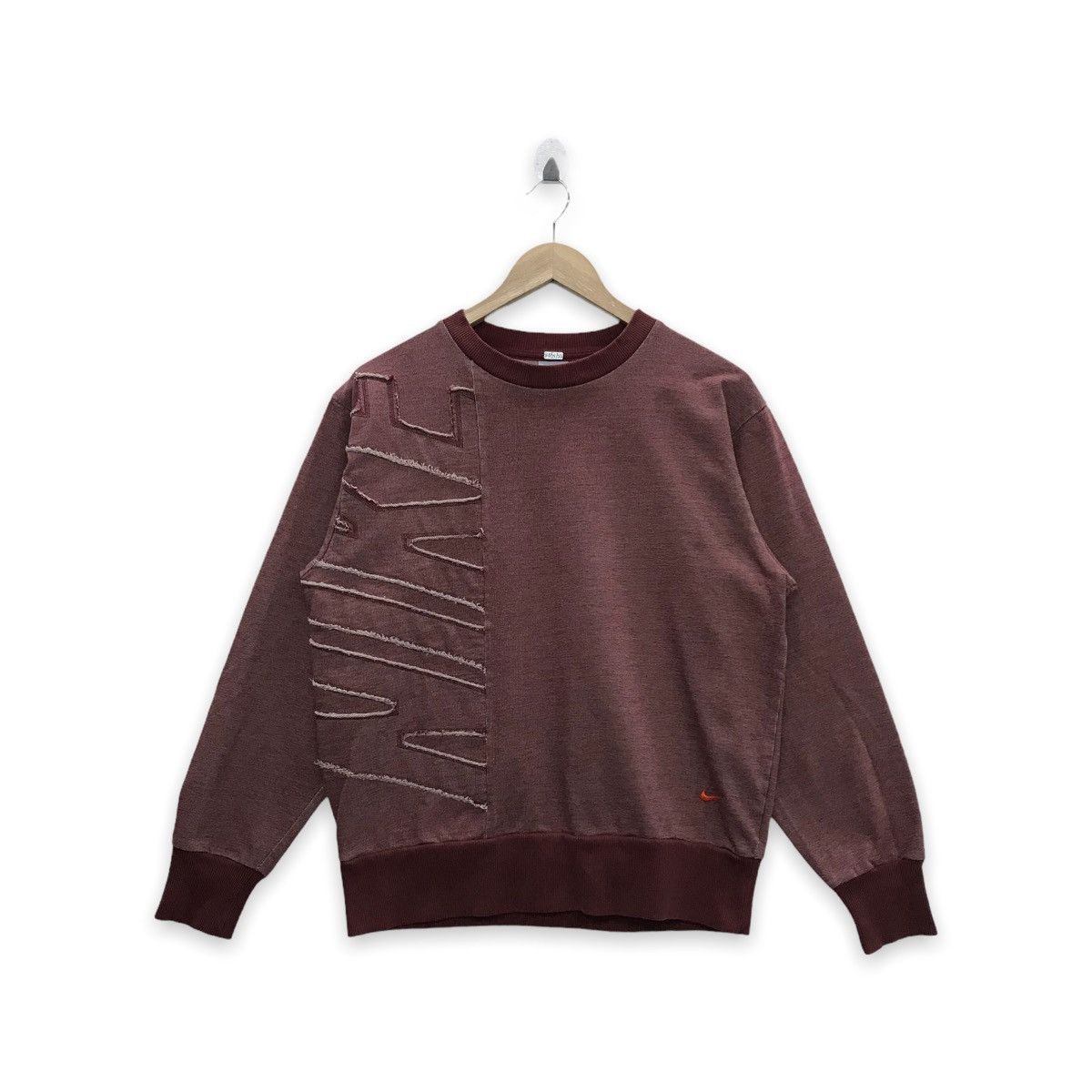 Nike Vintage Nike Sweatshirt CrewNeck Embroidered Size US M / EU 48-50 / 2 - 1 Thumbnail