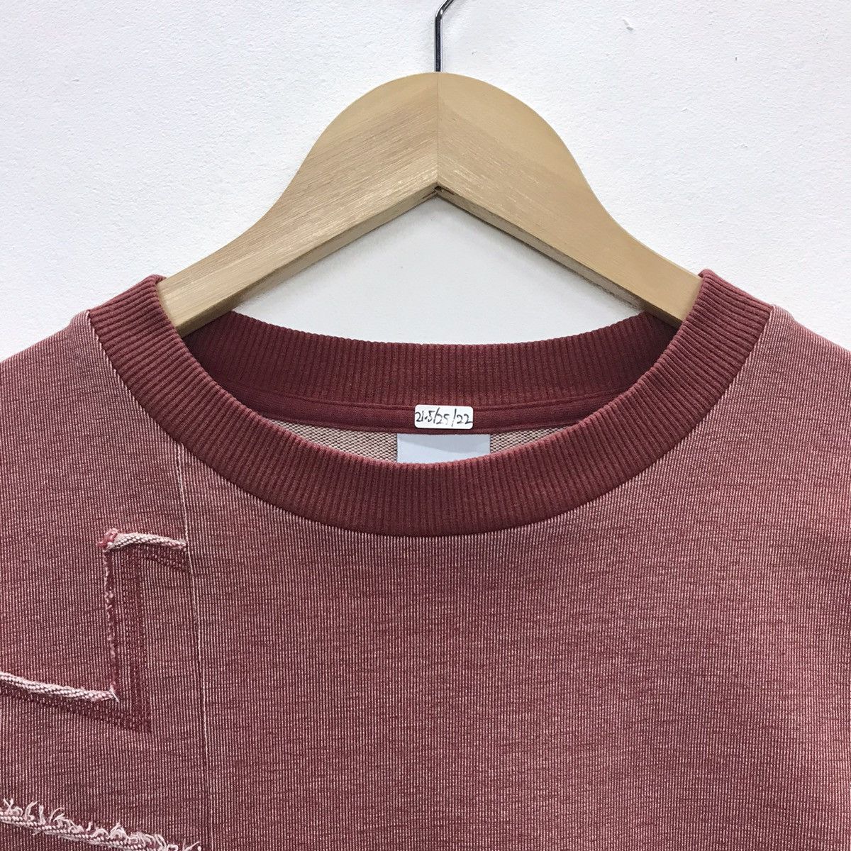 Nike Vintage Nike Sweatshirt CrewNeck Embroidered Size US M / EU 48-50 / 2 - 10 Thumbnail