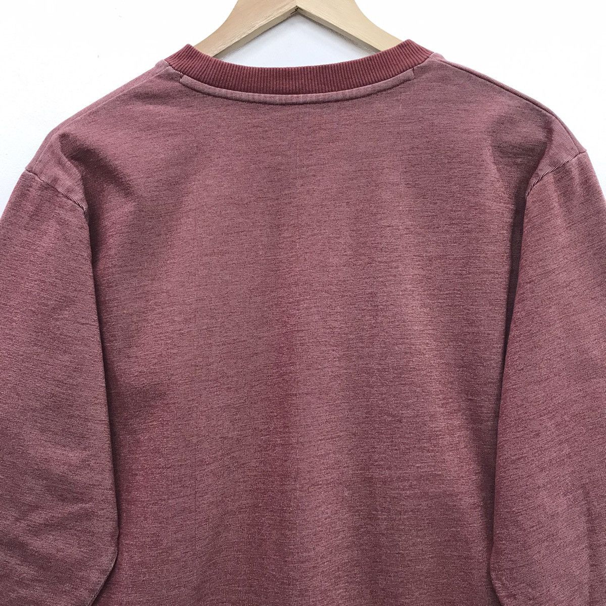 Nike Vintage Nike Sweatshirt CrewNeck Embroidered Size US M / EU 48-50 / 2 - 9 Thumbnail