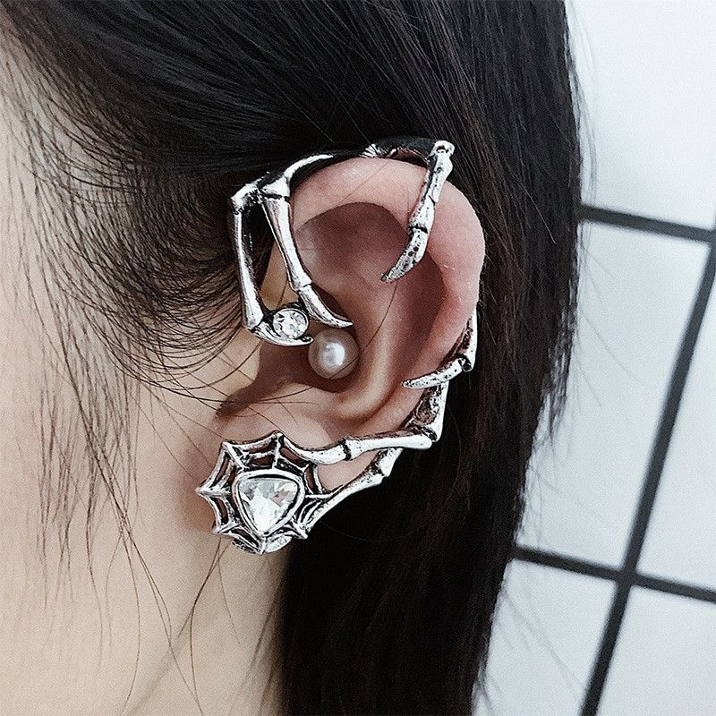 Jewelry Punk Spider Web Claw Zircon Ear Clip (1pcs) Size ONE SIZE - 1 Thumbnail