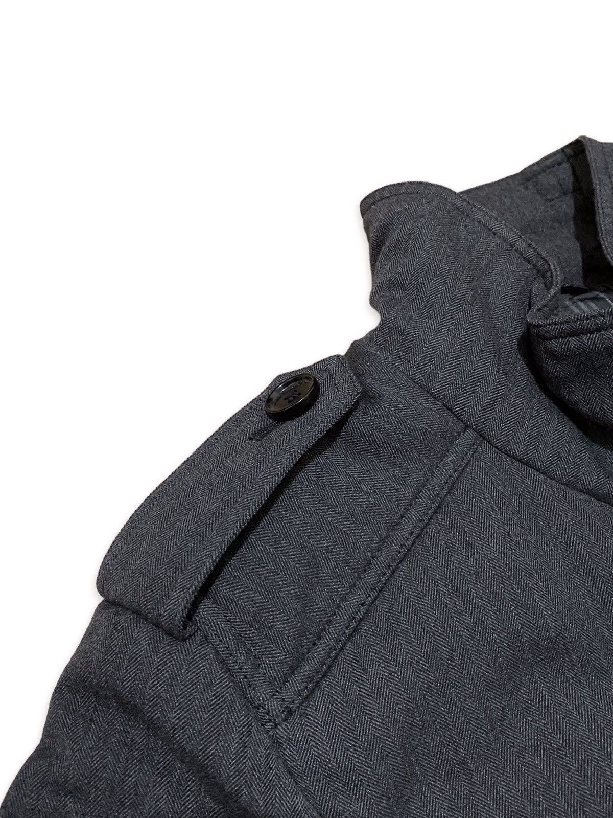 Burberry Vintage Burberry Black Label Heavy Coat Size US L / EU 52-54 / 3 - 7 Thumbnail