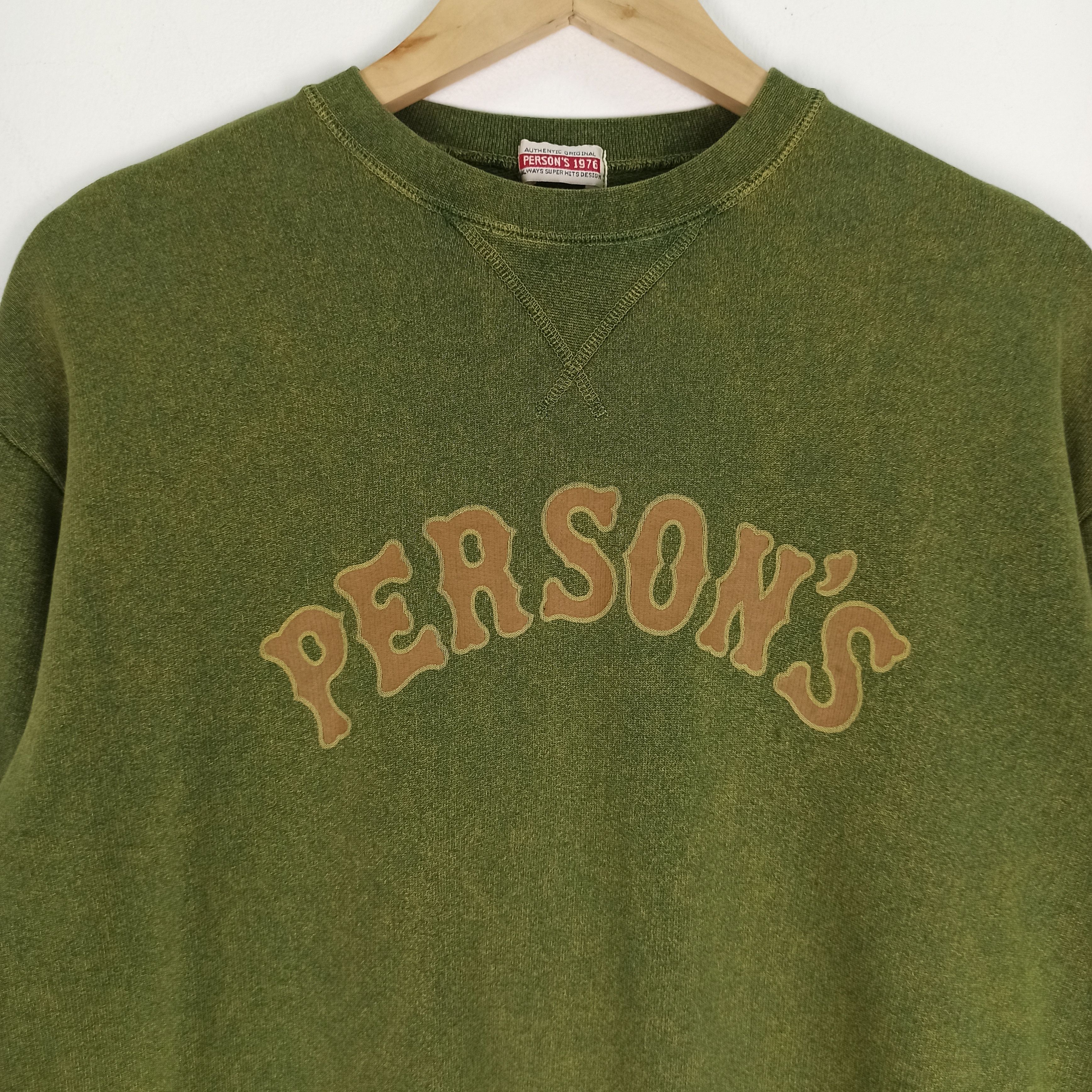 Japanese Brand 🔥STEALS🔥 Person's Big Logo Sweatshirt Made in Japan Size US L / EU 52-54 / 3 - 2 Thumbnail