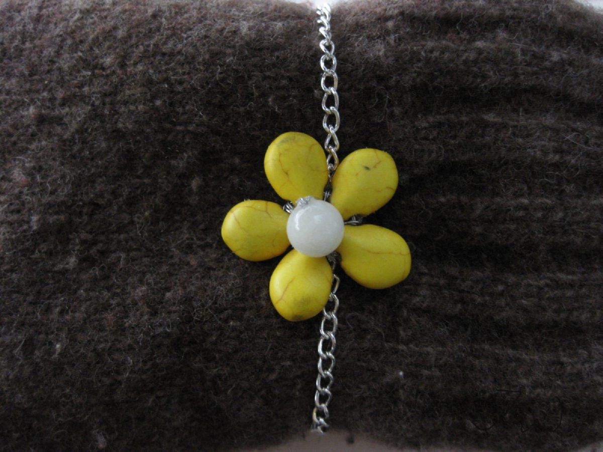 Handmade Yellow Turquoise Flower Bracelet with White Bead Size ONE SIZE - 3 Thumbnail